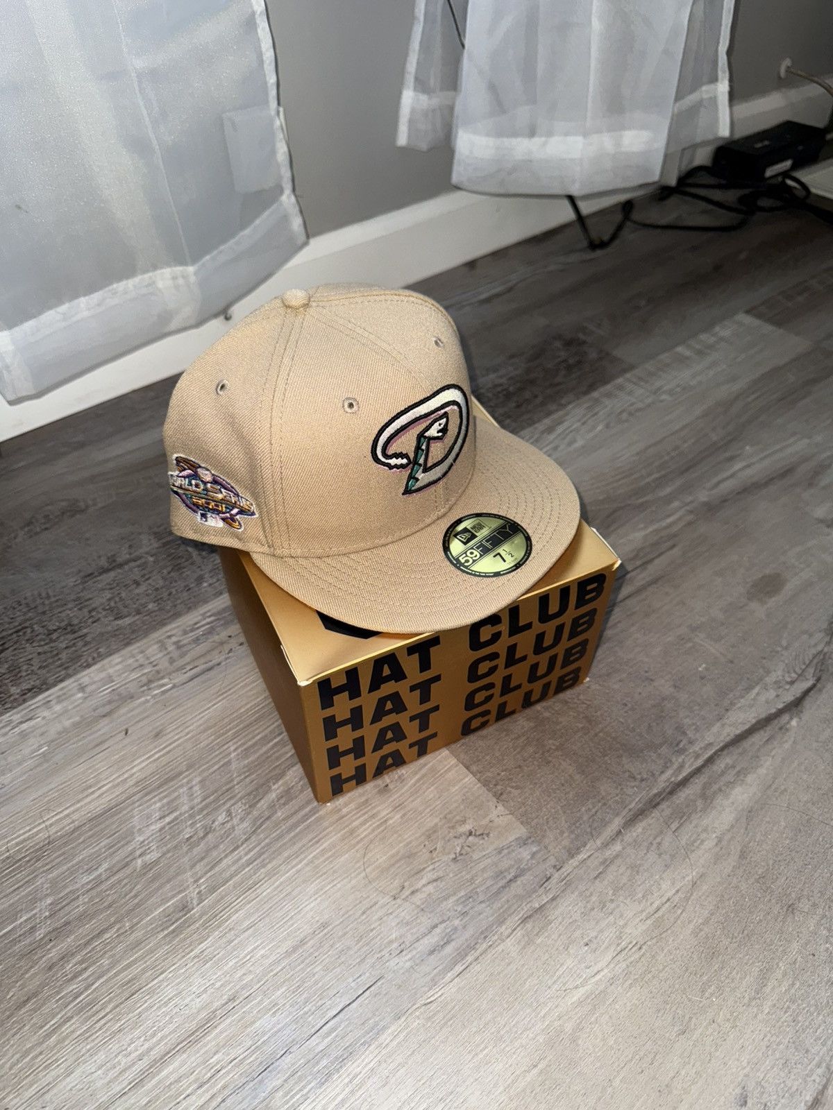 Hat Club × New Era Hat Club Sandstorm Collection WITH PIN Size ONE SIZE - 1 Thumbnail