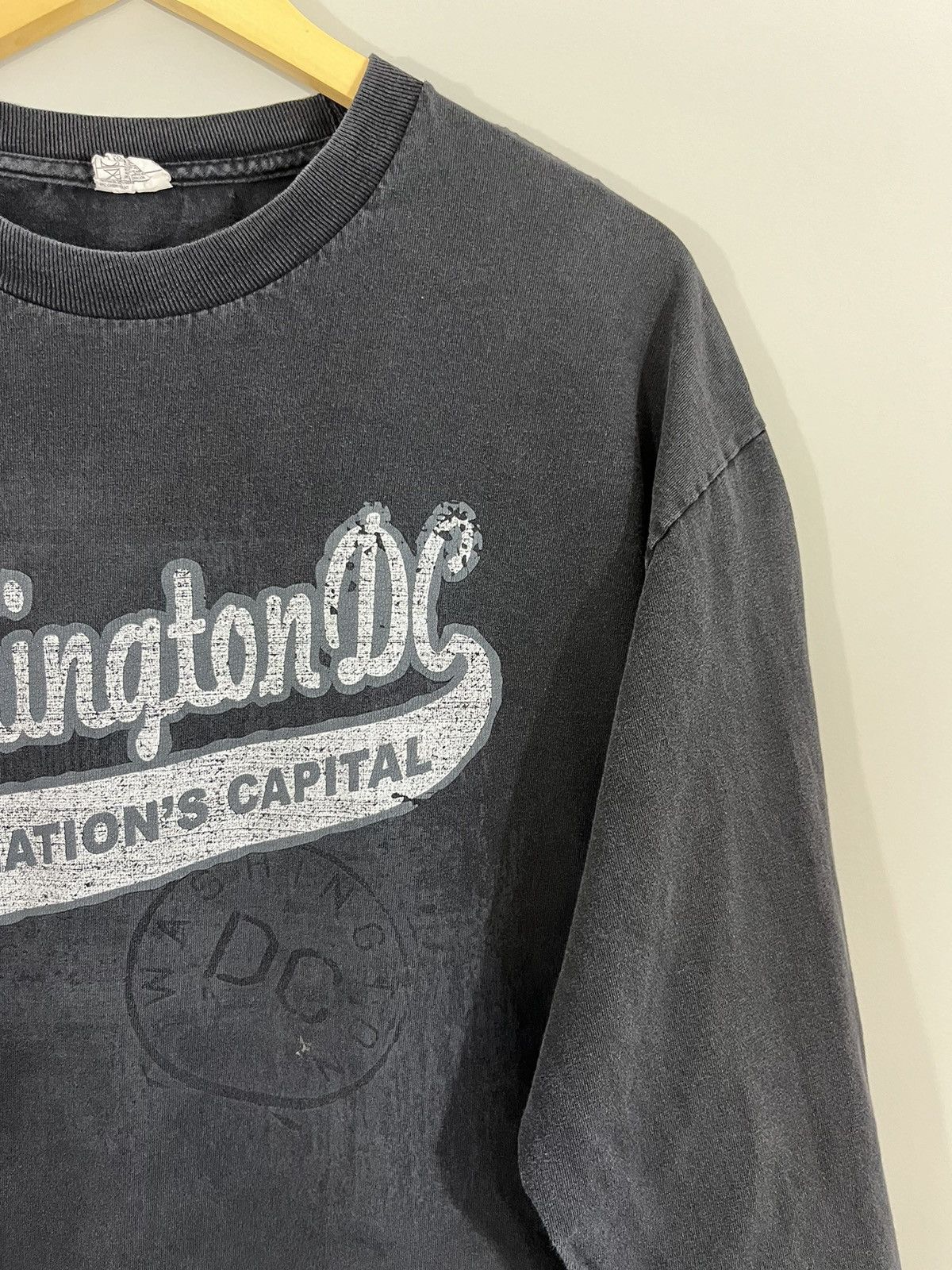 Vintage Sun Faded Washington DC Distressed Long Sleeve Size US XL / EU 56 / 4 - 5 Thumbnail