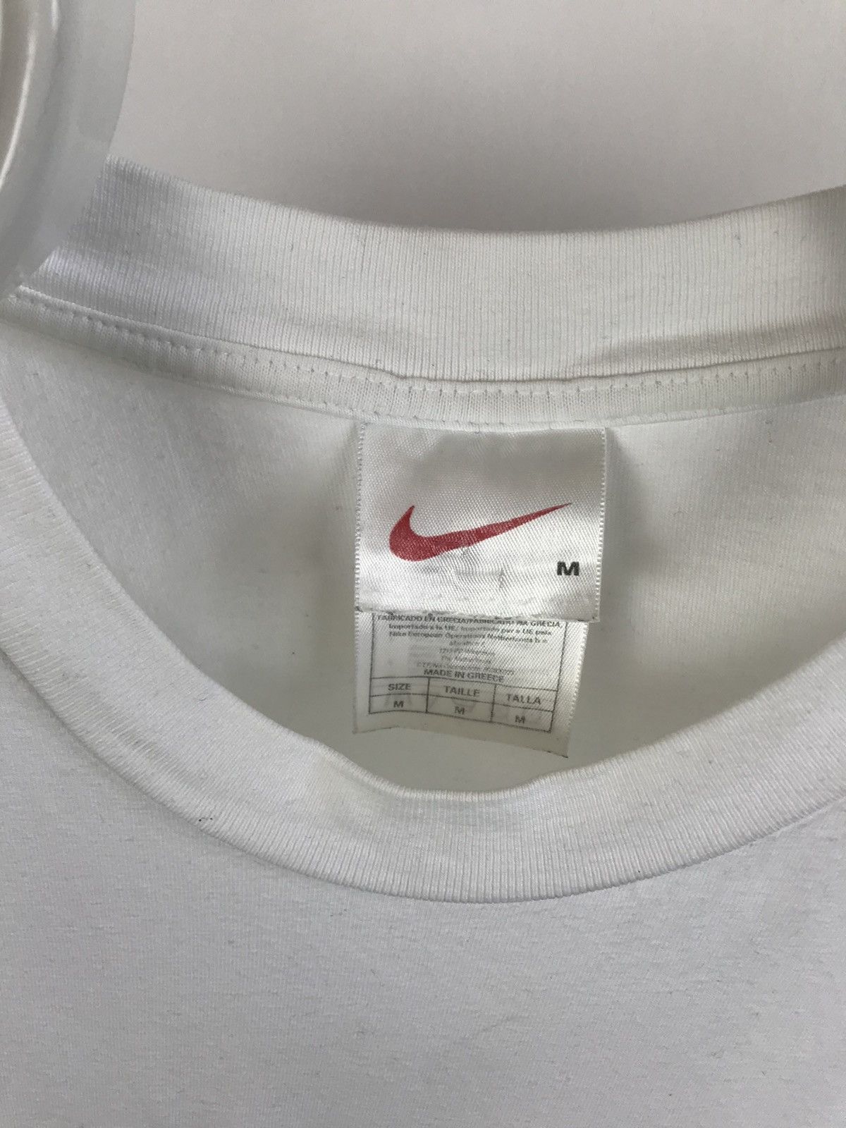 Nike Vintage Nike Center Logo Tshirt Tee Size US M / EU 48-50 / 2 - 3 Thumbnail