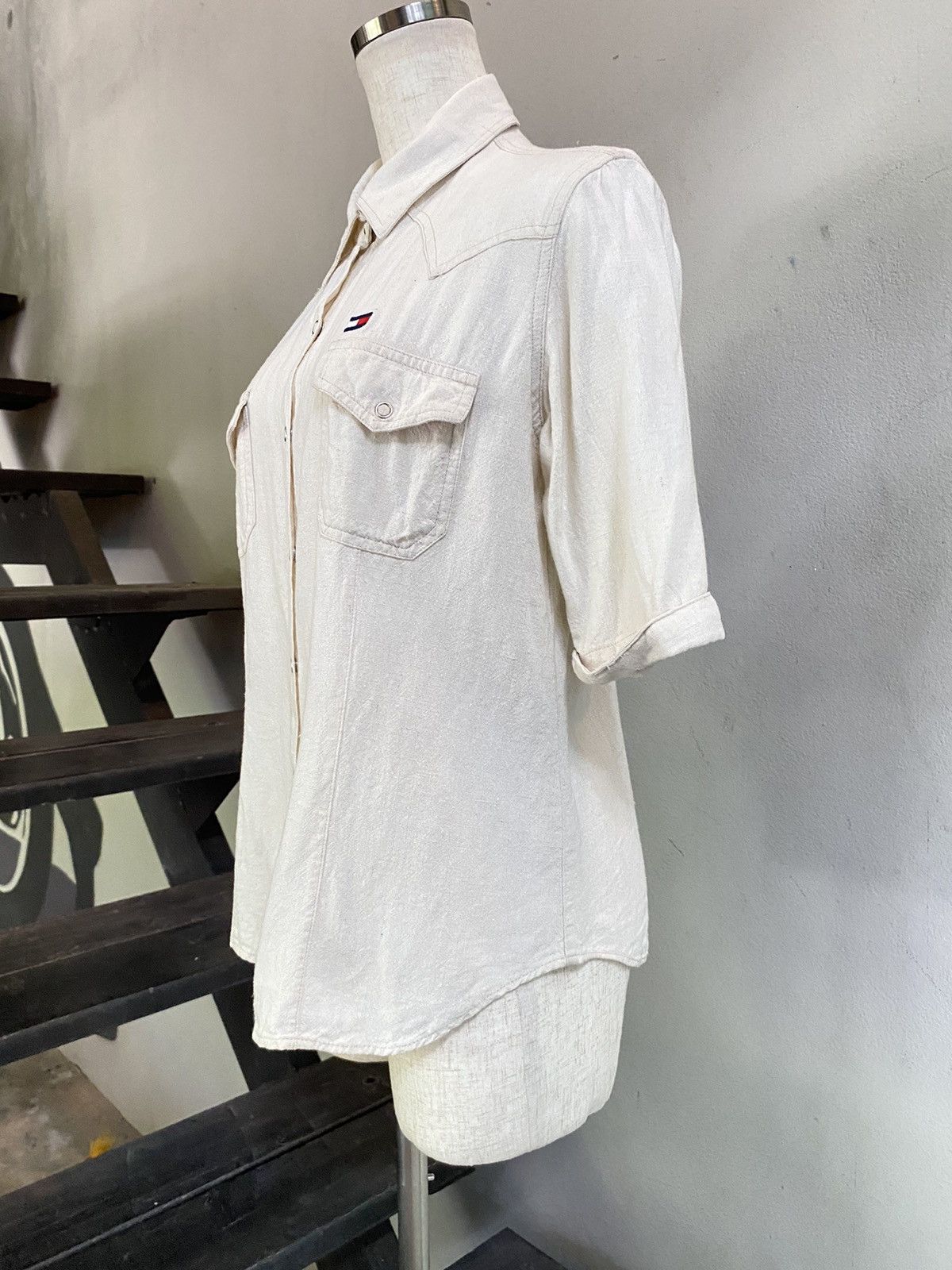 Tommy Hilfiger Tommy Hilfiger Off-White Shirt Size S / US 4 / IT 40 - 9 Thumbnail