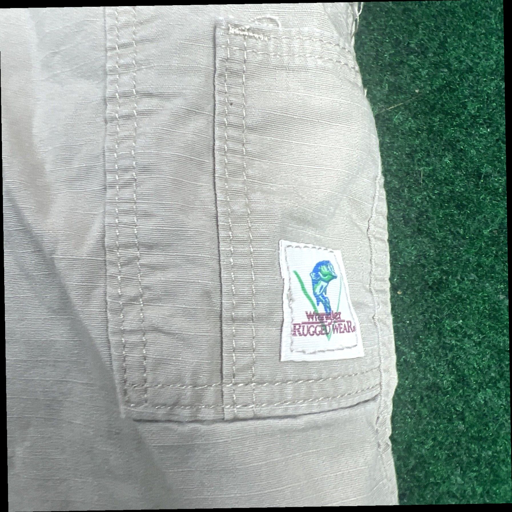 Wrangler Wrangler Outdoor Men Khaki Shorts 40 W Size US 40 / EU 56 - 4 Thumbnail