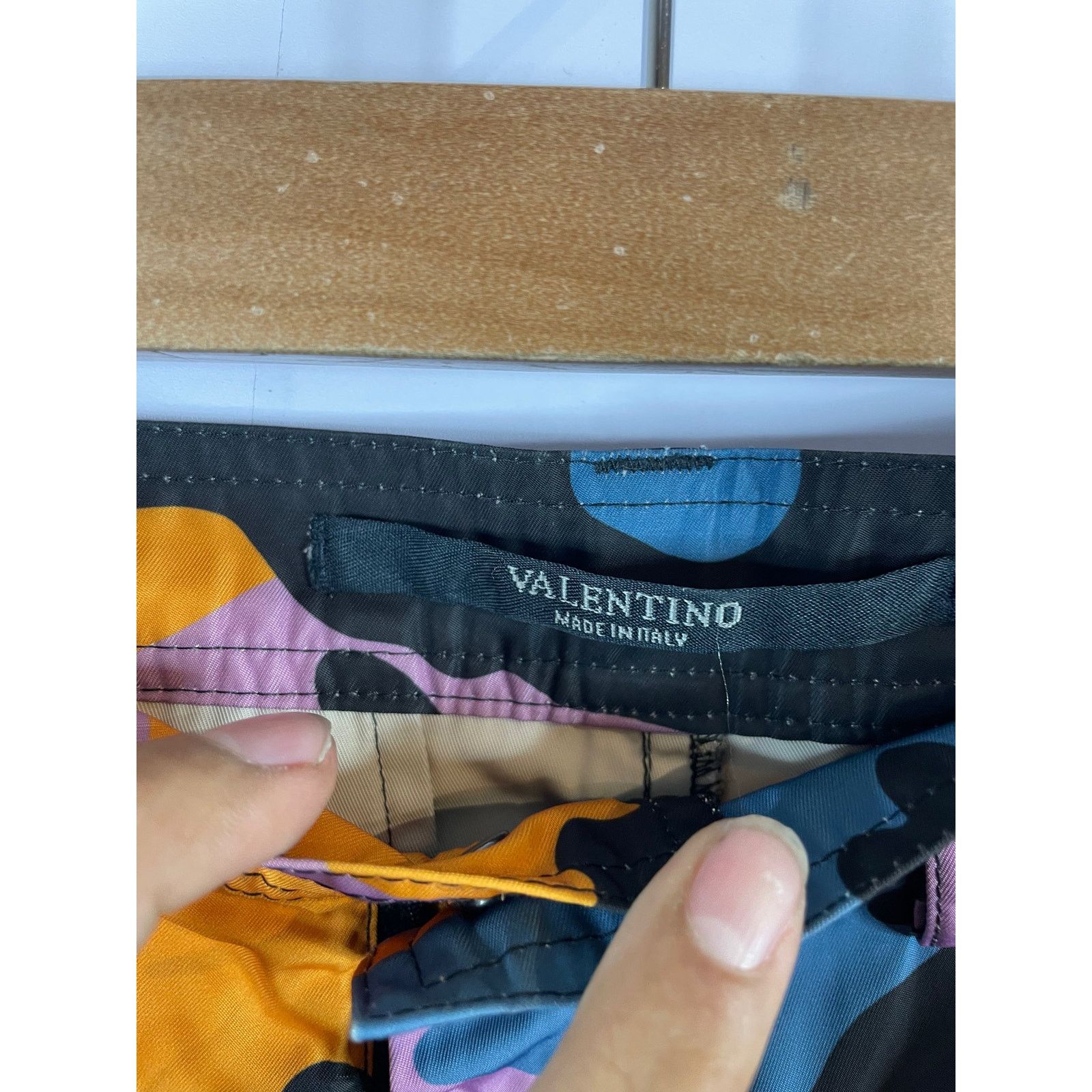 Valentino Valentino Multi Camo Cargo Pants Used 50 (Large) Size US 34 / EU 50 - 2 Thumbnail