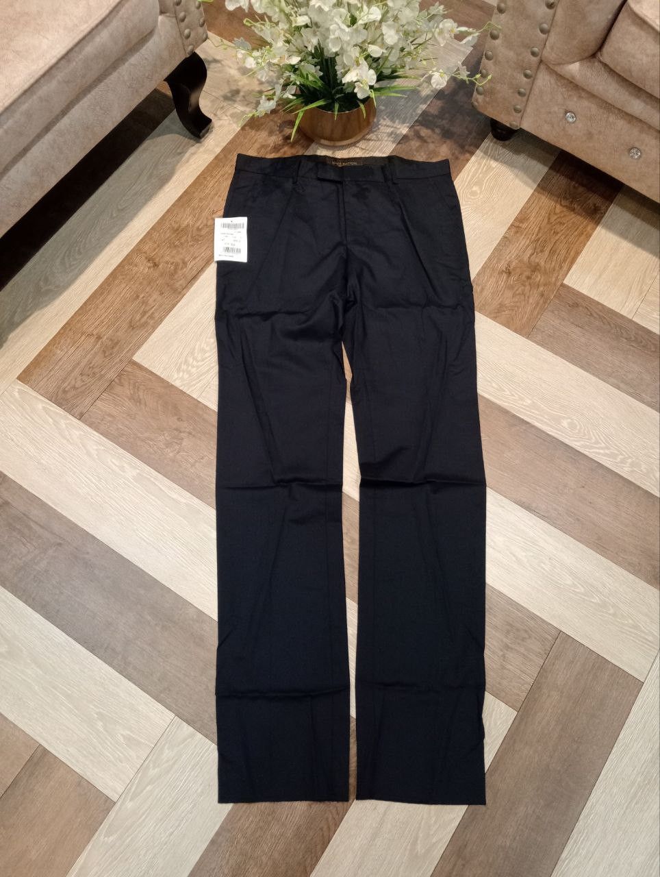 Louis Vuitton LUXURY LOUIS VUITTON UNIFORMES LAINE WOOL PANTS - SIZE 52 Size US 36 / EU 52 - 1 Thumbnail