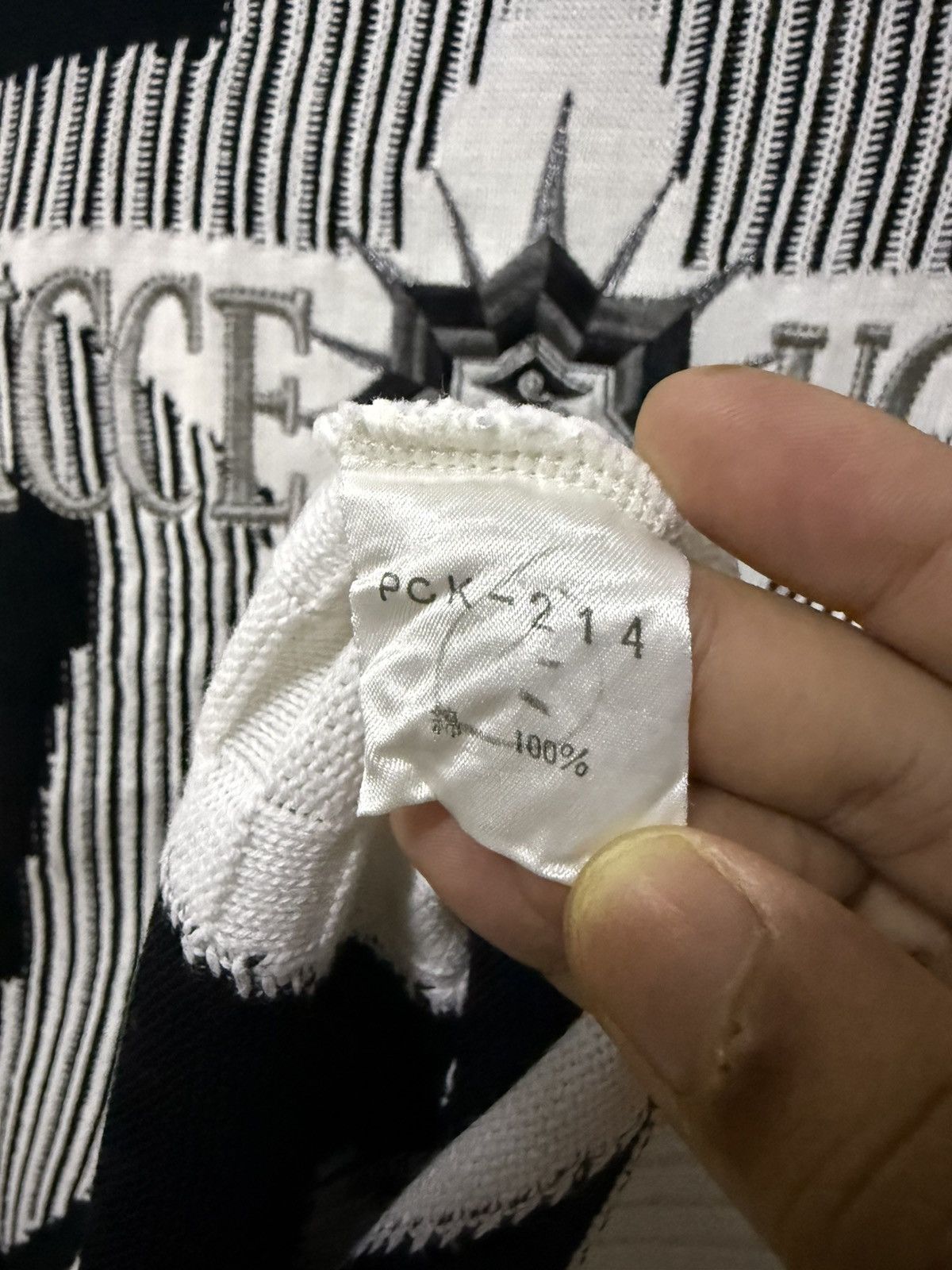 Yoshiyuki Konishi Vintage 90s Yoshiyuki Konishi Ficce Uomo star graphic Size US M / EU 48-50 / 2 - 8 Thumbnail