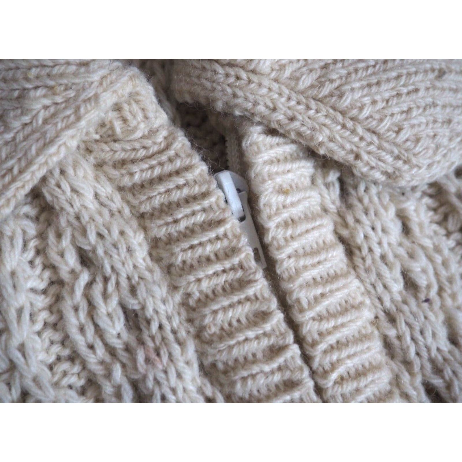 Vintage VTG Gaeltarra 100% Pure Wool Ireland Knit Zip Pocket Sweater Womens M Ivory 70s 80s Size M / US 6-8 / IT 42-44 - 5 Thumbnail