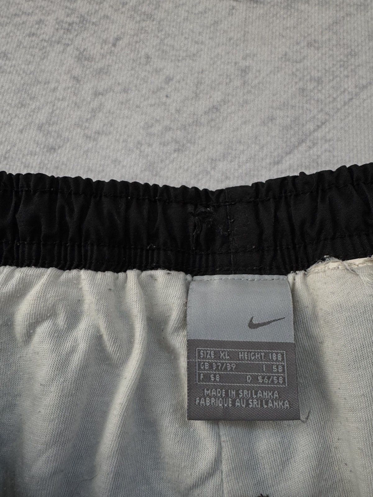 Nike × Vintage NIKE NYLON VINTAGE Y2K OVERSIZE BAGGY FIT PANTS SWEATPANTS Size US 34 / EU 50 - 6 Thumbnail