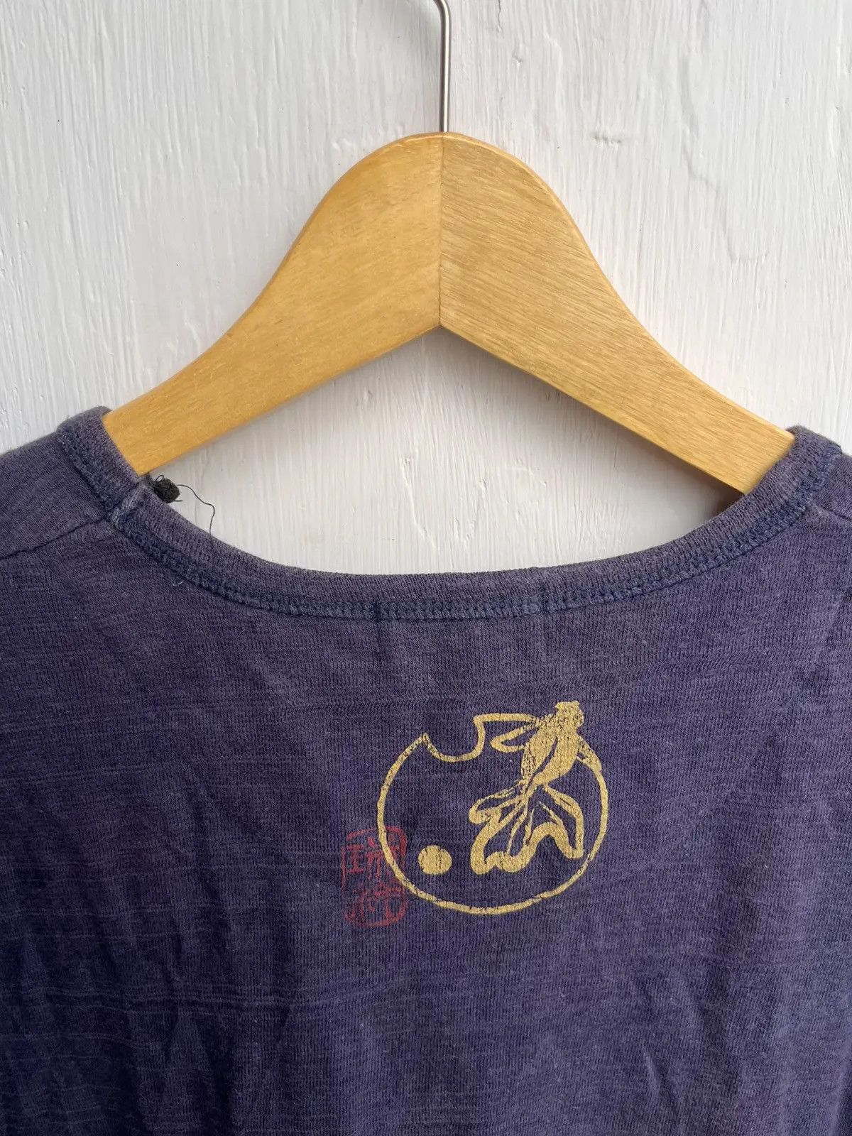 Japanese Brand Traditional Japanese Graphic Tee Distressed Slub Fabric Navy Size US S / EU 44-46 / 1 - 4 Thumbnail