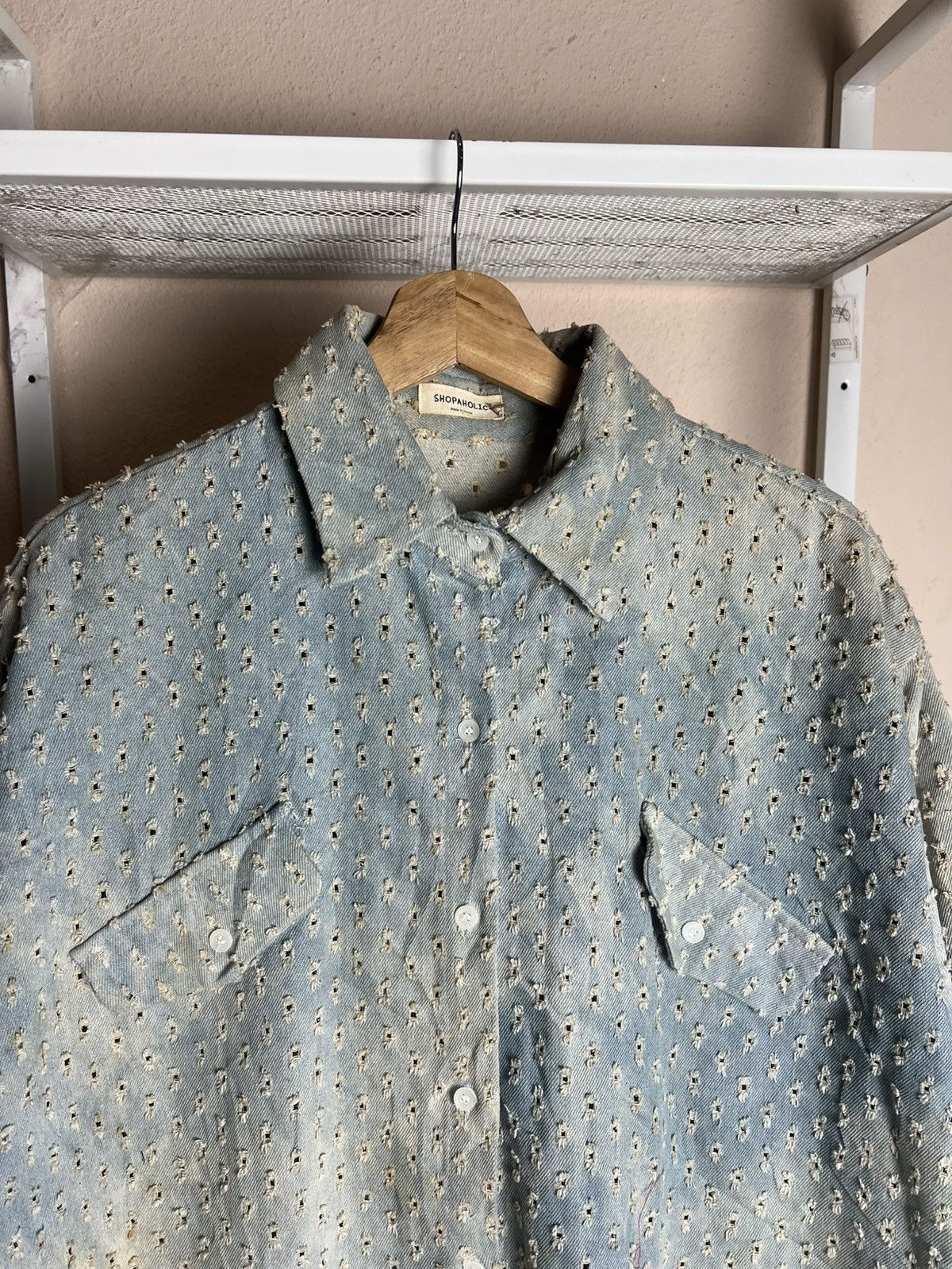 Other Shopaholic Distressed Floral Dot Denim Button-Up Size XXL / US 16-18 / IT 52-54 - 2 Thumbnail