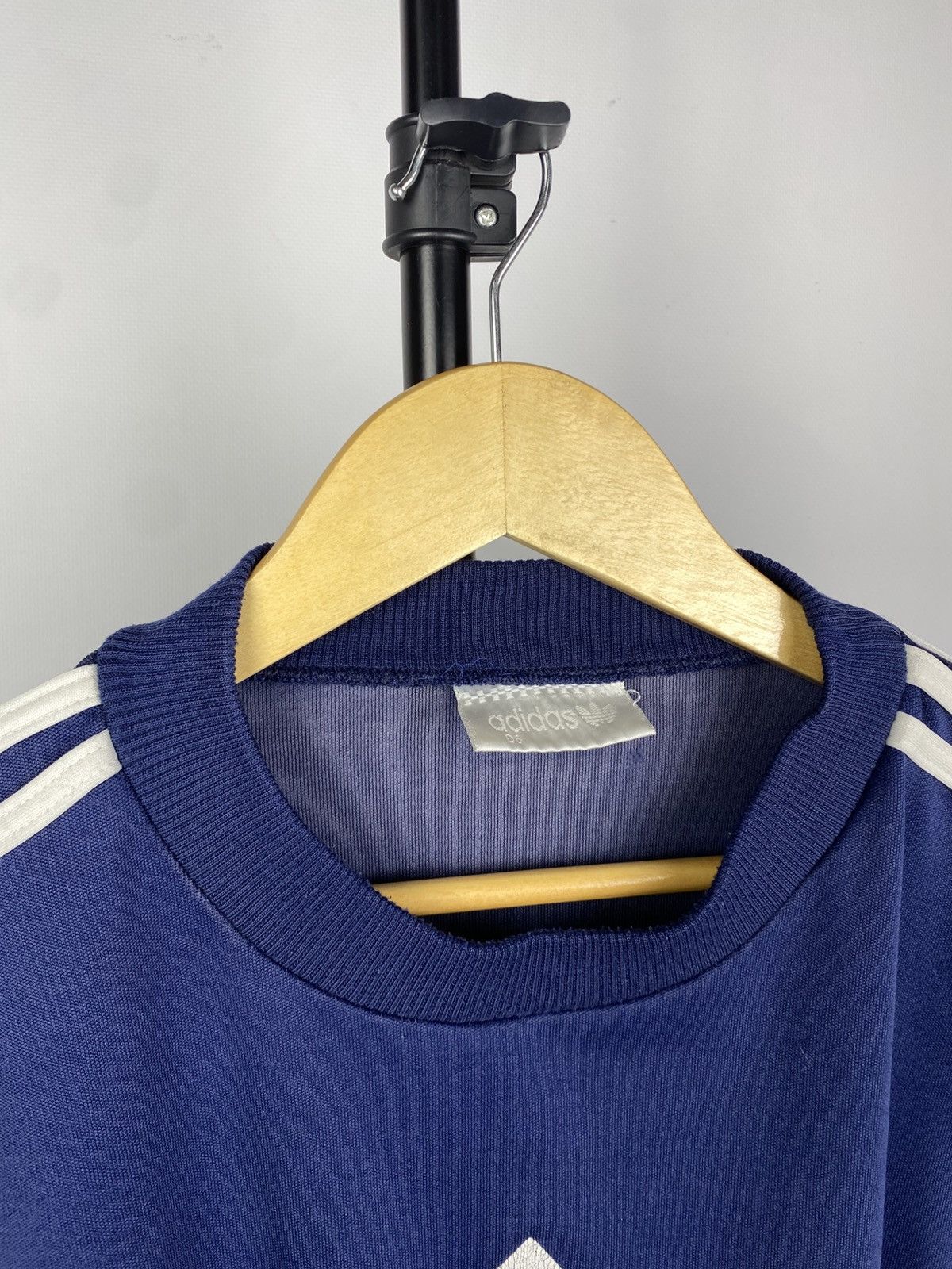 Adidas × Vintage Vintage Adidas Faded Big Logo Sweatshirt Rare Y2K Germany Size US L / EU 52-54 / 3 - 3 Thumbnail