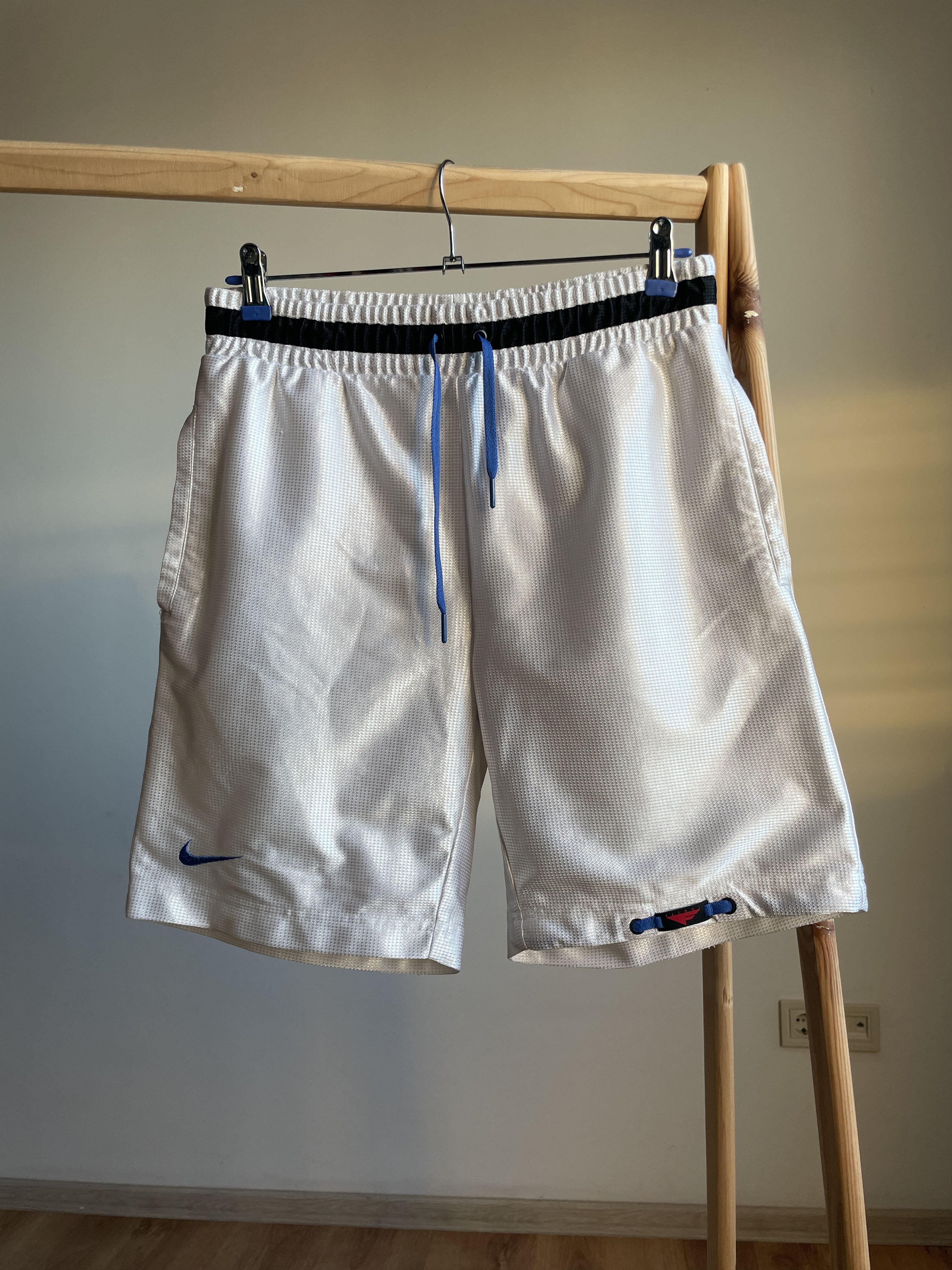 Nike Nike Flight Basketball Shorts Size S Size US 28 / EU 44 - 1 Thumbnail