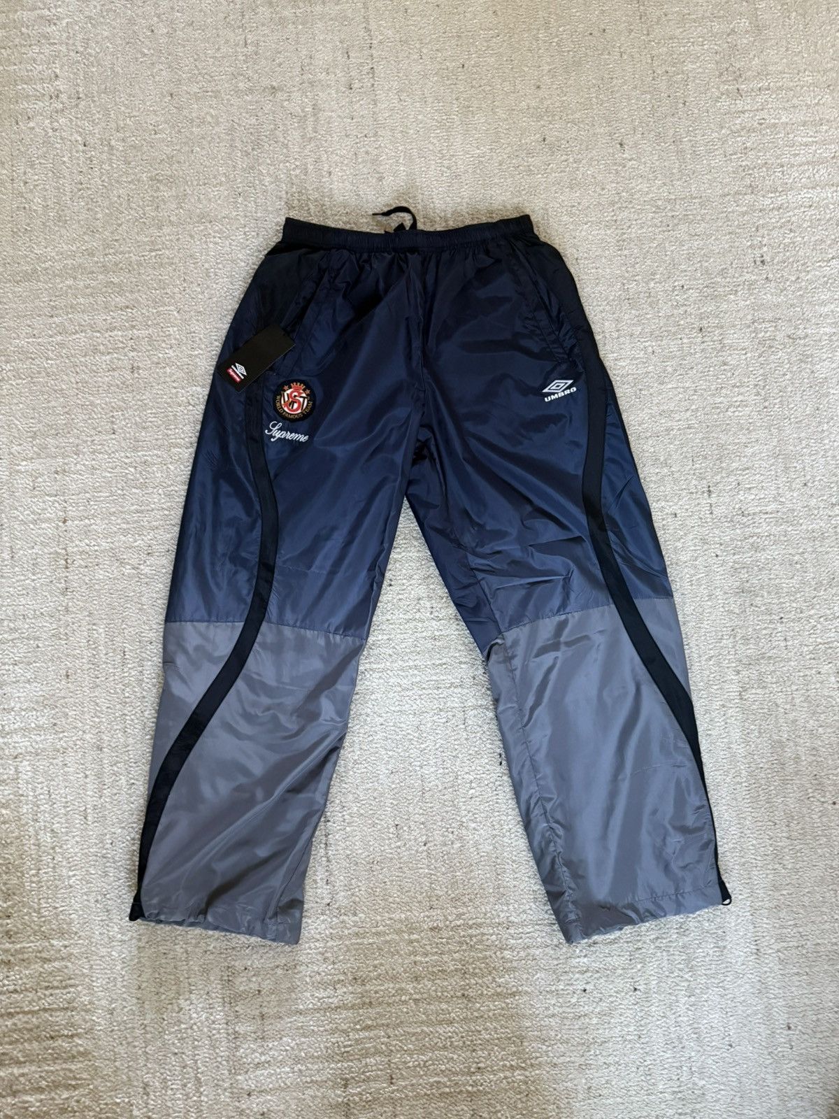 Mサイズ Supreme x Umbro Gradient Track Pant Umbro track pants men