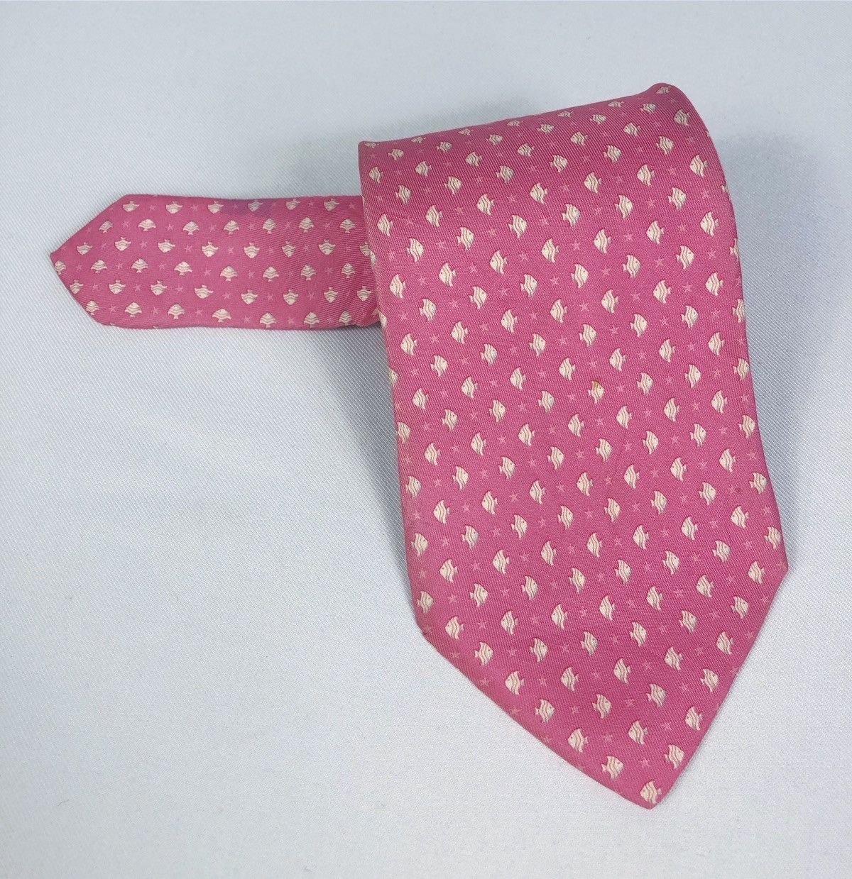 Salvatore Ferragamo Rare Vintage Salvatore Ferragamo Fish Motive Silk Tie Size ONE SIZE - 10 Thumbnail