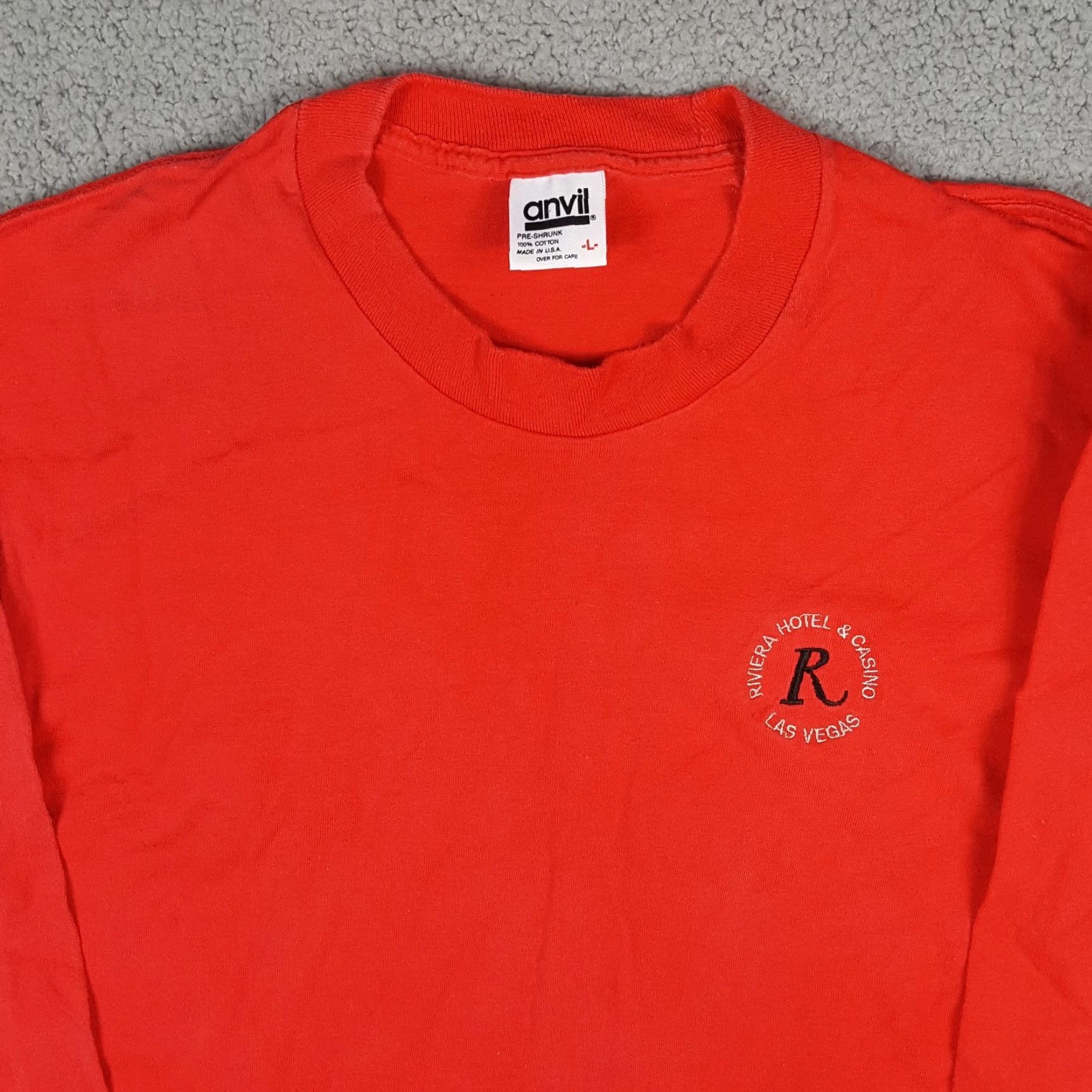 Anvil Vintage 90s Las Vegas Riviera Casino Long Sleeve T-Shirt Men S Red Casino Cards Y2K Size US S / EU 44-46 / 1 - 2 Thumbnail