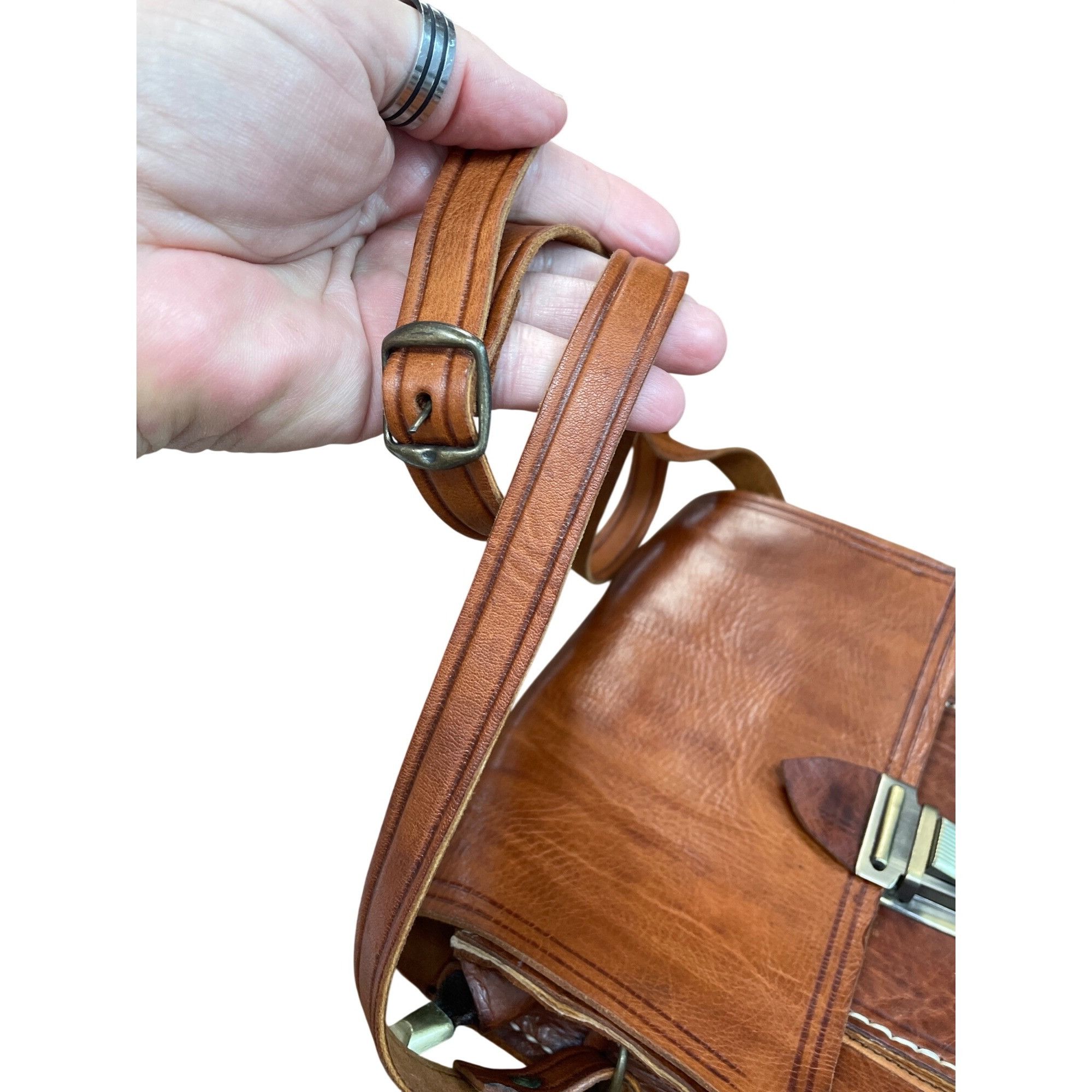 Other VTG unbranded womans brown leather adjustable crossbody bag Size ONE SIZE - 5 Thumbnail