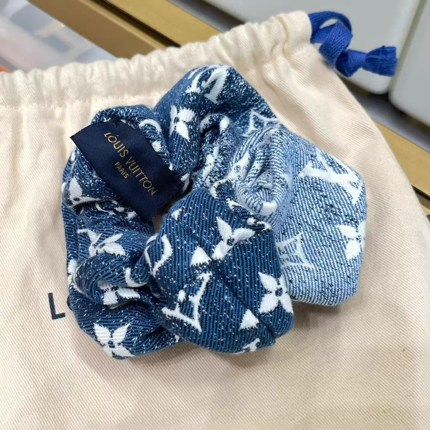 Louis Vuitton LV Denim Classic Hair Tie New AE315 Sale Size ONE SIZE - 4 Thumbnail