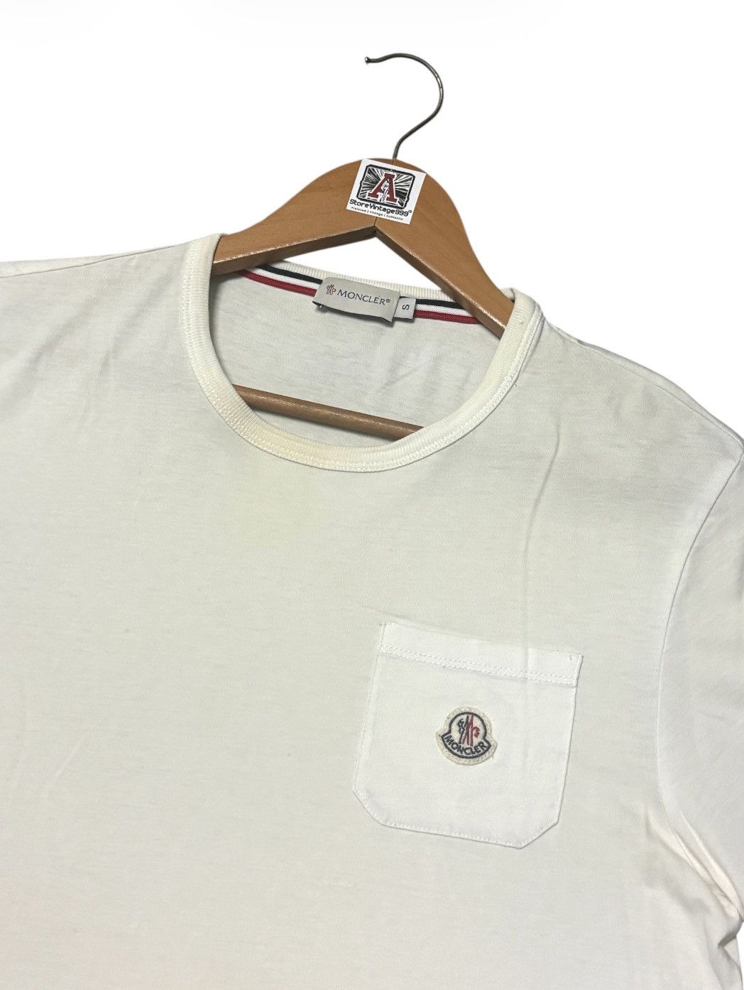 Moncler 💸BINDDING OFFER💸MONCLER MAGLIA SMALL LOGO POKET TSHIRT TEE💥 Size US S / EU 44-46 / 1 - 8 Thumbnail
