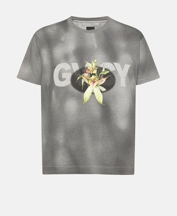 Givenchy T-shirt Size US XL / EU 56 / 4 - 1 Preview