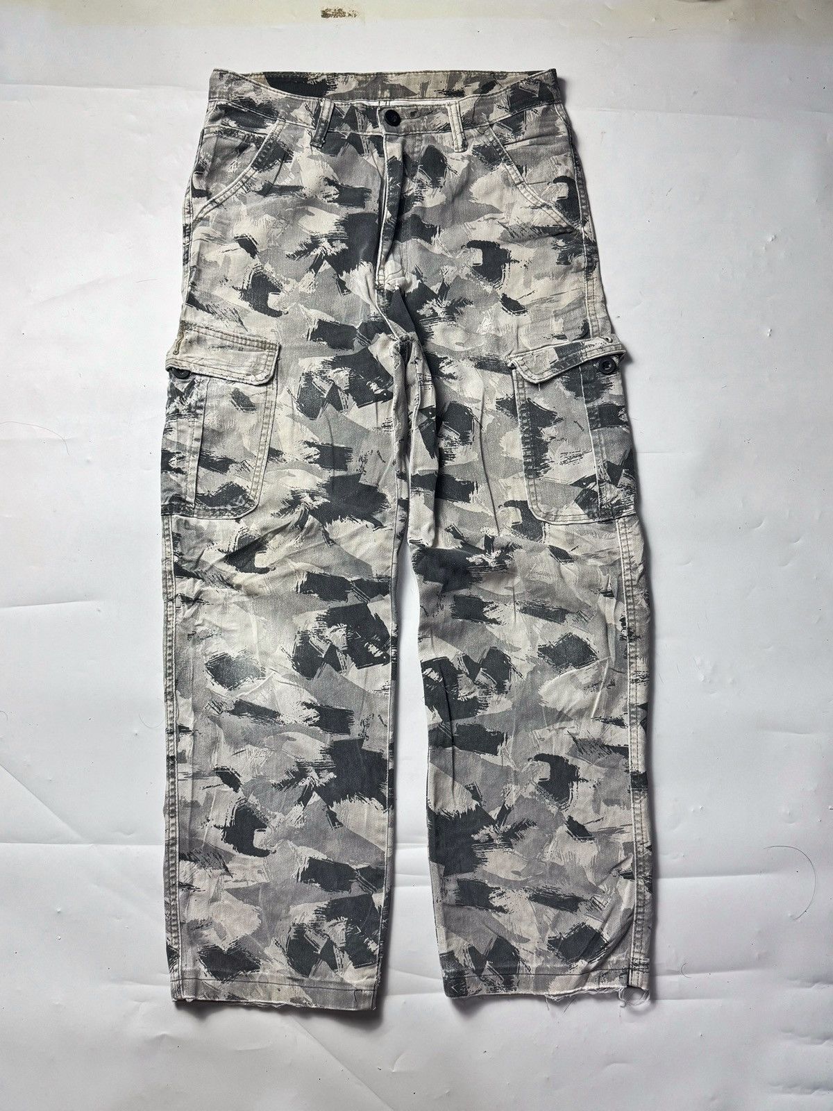 If Six Was Nine × Japanese Brand × Le Grande Bleu (L.G.B.) Japanese Cargo Pants distressed Size US 29 - 1 Thumbnail
