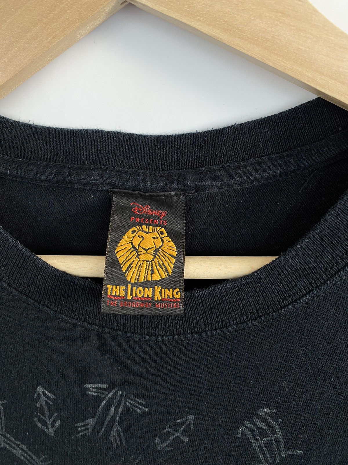 Band Tees 🇺🇸 Vintage Y2K The Lion King Movie T-Shirt Rare Retro Size US M / EU 48-50 / 2 - 5 Thumbnail