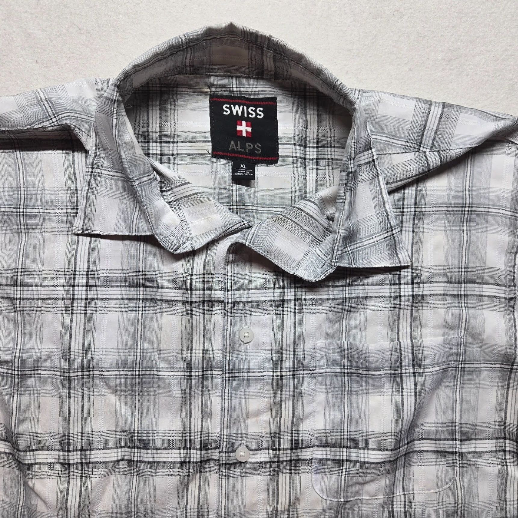Vintage Swiss Alps Shirt Button-Up Adult Men XL Gray Short Sleeve 100% Polyester Plaid Button Closure Collared Pocketed Casual Travel Outdoor Vintage: No Size US XL / EU 56 / 4 - 2 Thumbnail