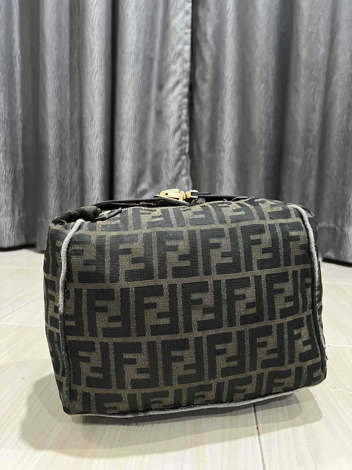 Fendi × Vintage VINTAGE FENDI ZUCCA VANITY CASE BAG Size ONE SIZE - 16 Thumbnail