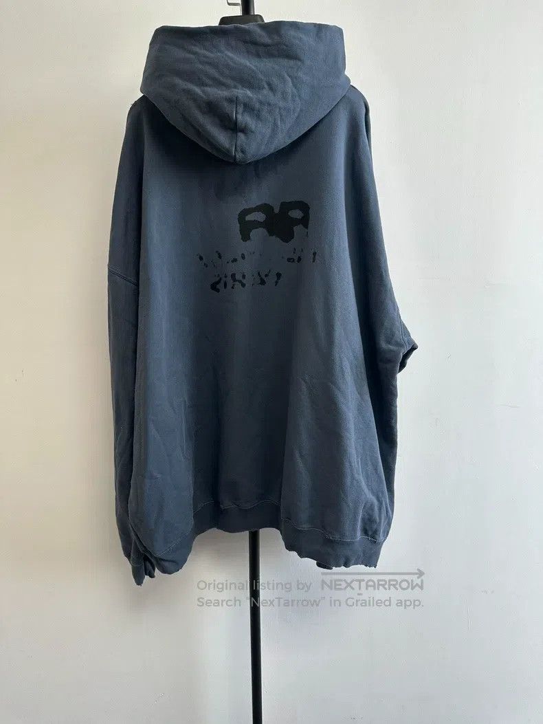 Balenciaga Balenciaga Pattern Printed Long Sleeve Sweatshirt Blue Size US XS / EU 42 / 0 - 2 Thumbnail