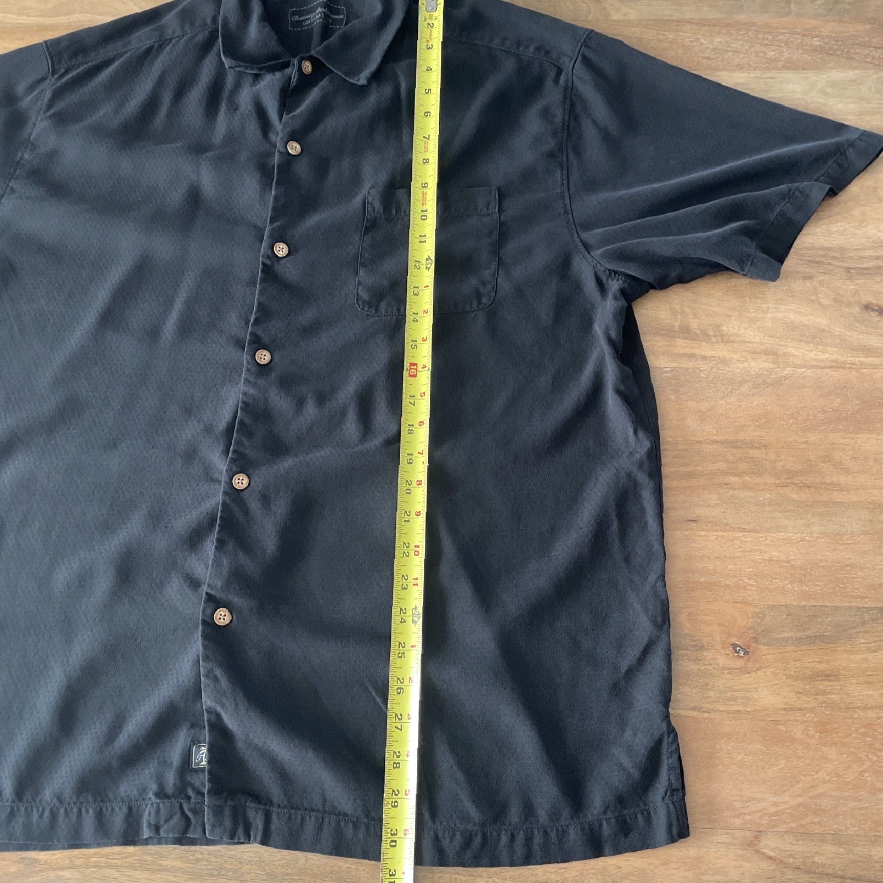 Tommy Bahama VINTAGE Tommy Bahama Black Silk Hawaiian Shirt Mens XL Embroidered Cigar Lounge Button-Up Size US XL / EU 56 / 4 - 6 Thumbnail