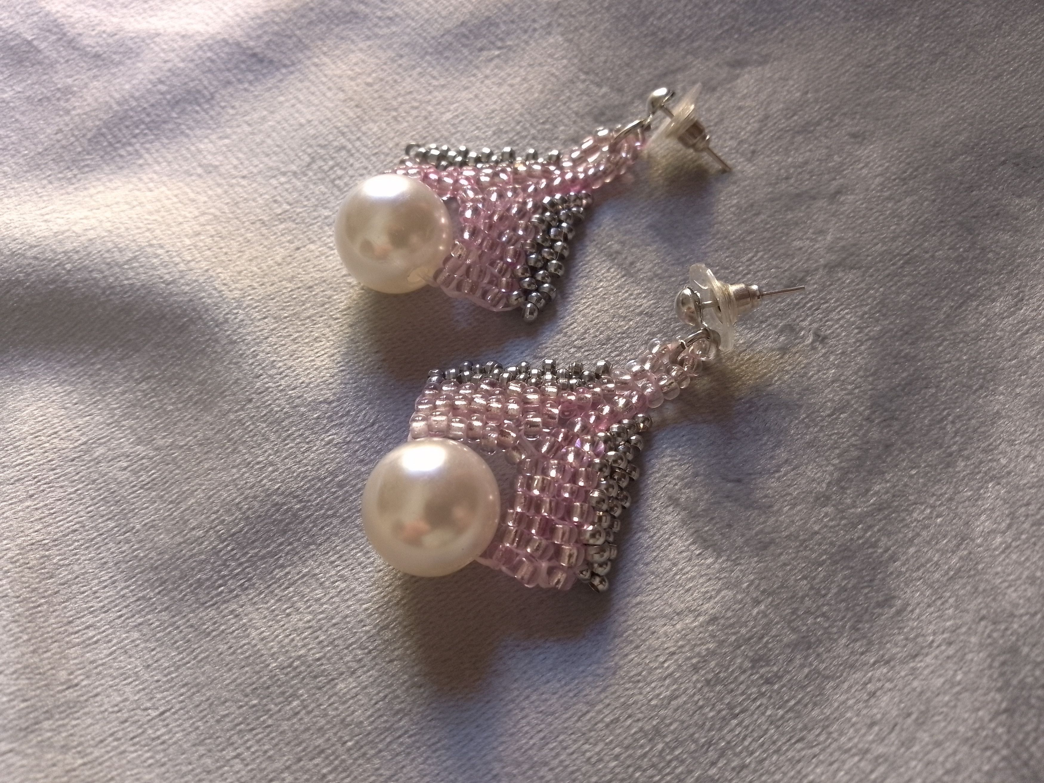 Handmade Earrings. Pearl. Geometrical. Elegant. Pink glass Size ONE SIZE - 3 Thumbnail