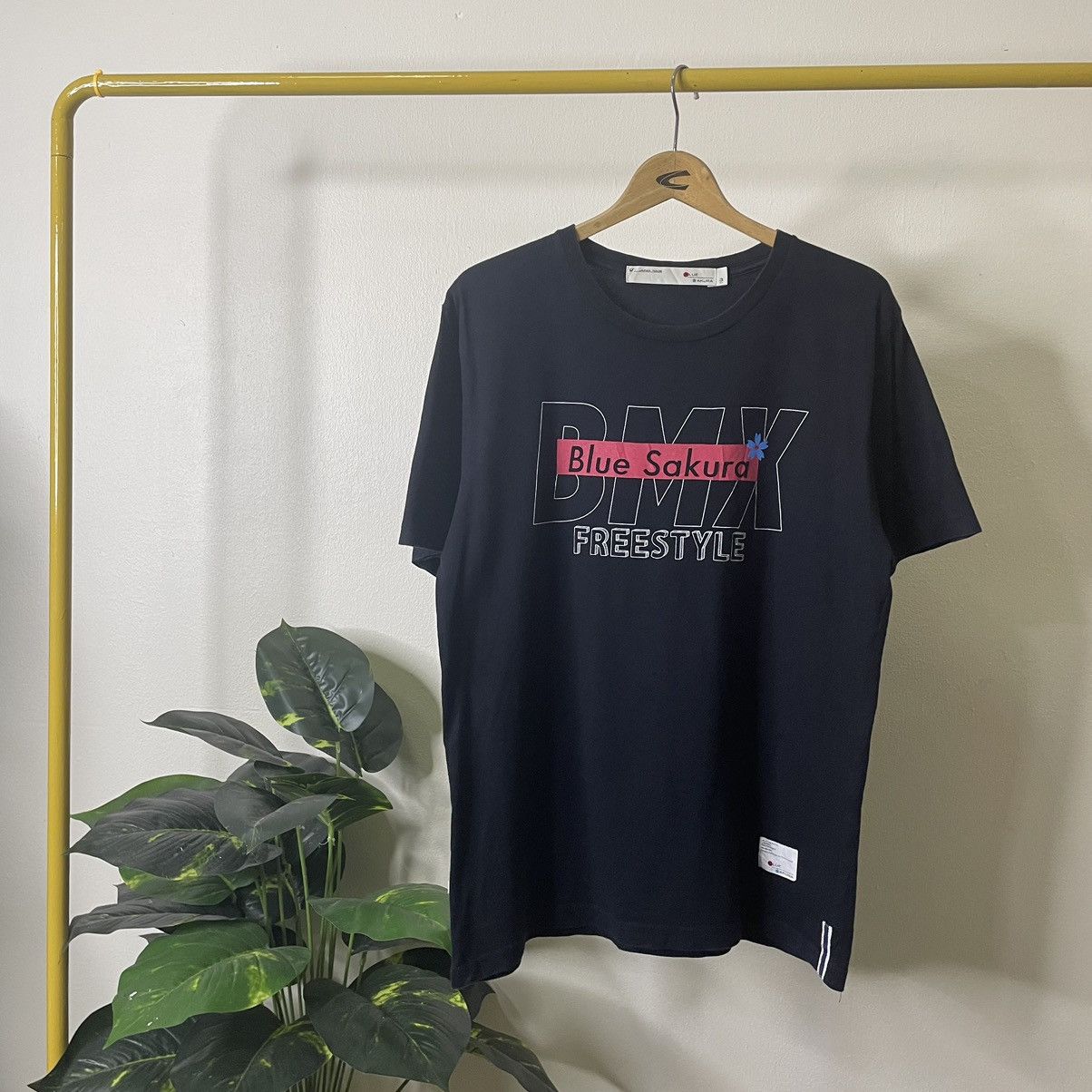 Japanese Brand Blue Sakura x BMX Made in Japan T Shirt Size US L / EU 52-54 / 3 - 1 Thumbnail