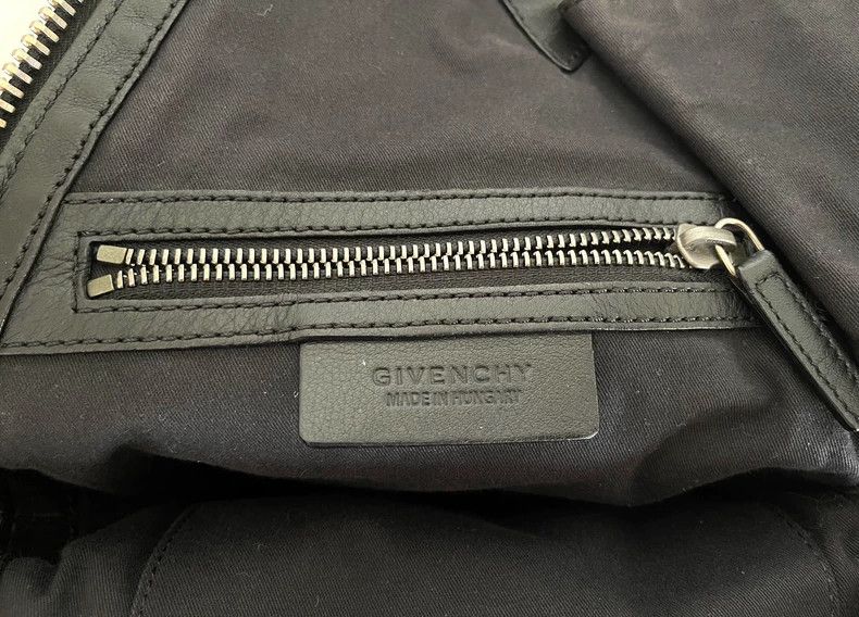 Givenchy Givenchy ShoulderUnderarm bag Large Capacity Soft Leather Size ONE SIZE - 6 Thumbnail