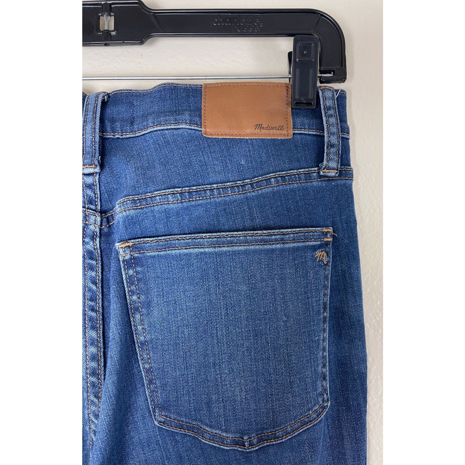 Madewell Madewell 10" High-Rise Skinny Chewed-Hem Jeans - Size 28 Size 28" / US 6 / IT 42 - 4 Thumbnail