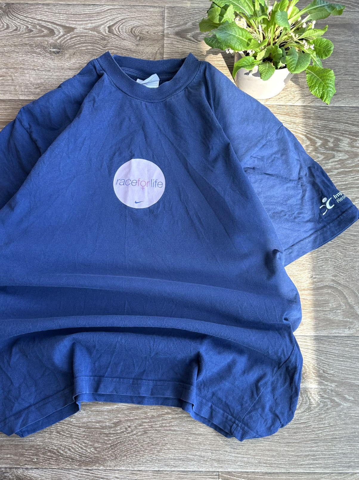 Nike 🔥 00s Nike Race For Life Logo Vintage T Shirt Sport Runner Size US L / EU 52-54 / 3 - 2 Thumbnail