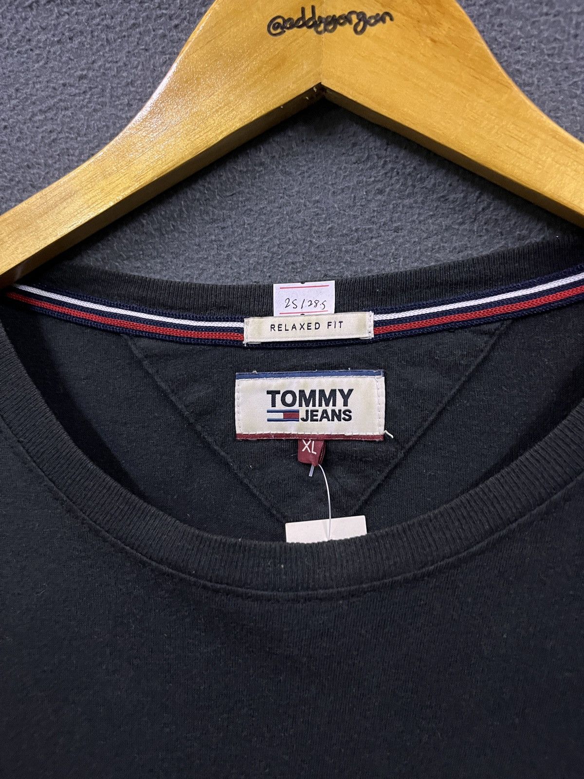 Tommy Jeans TOMMY JEANS BIG PRINT LOGO TSHIRT Size US XL / EU 56 / 4 - 4 Thumbnail