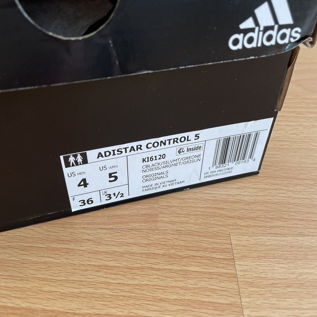 Adidas Adistar Control 5 black sneaker Size US 5 / IT 35 - 10 Thumbnail