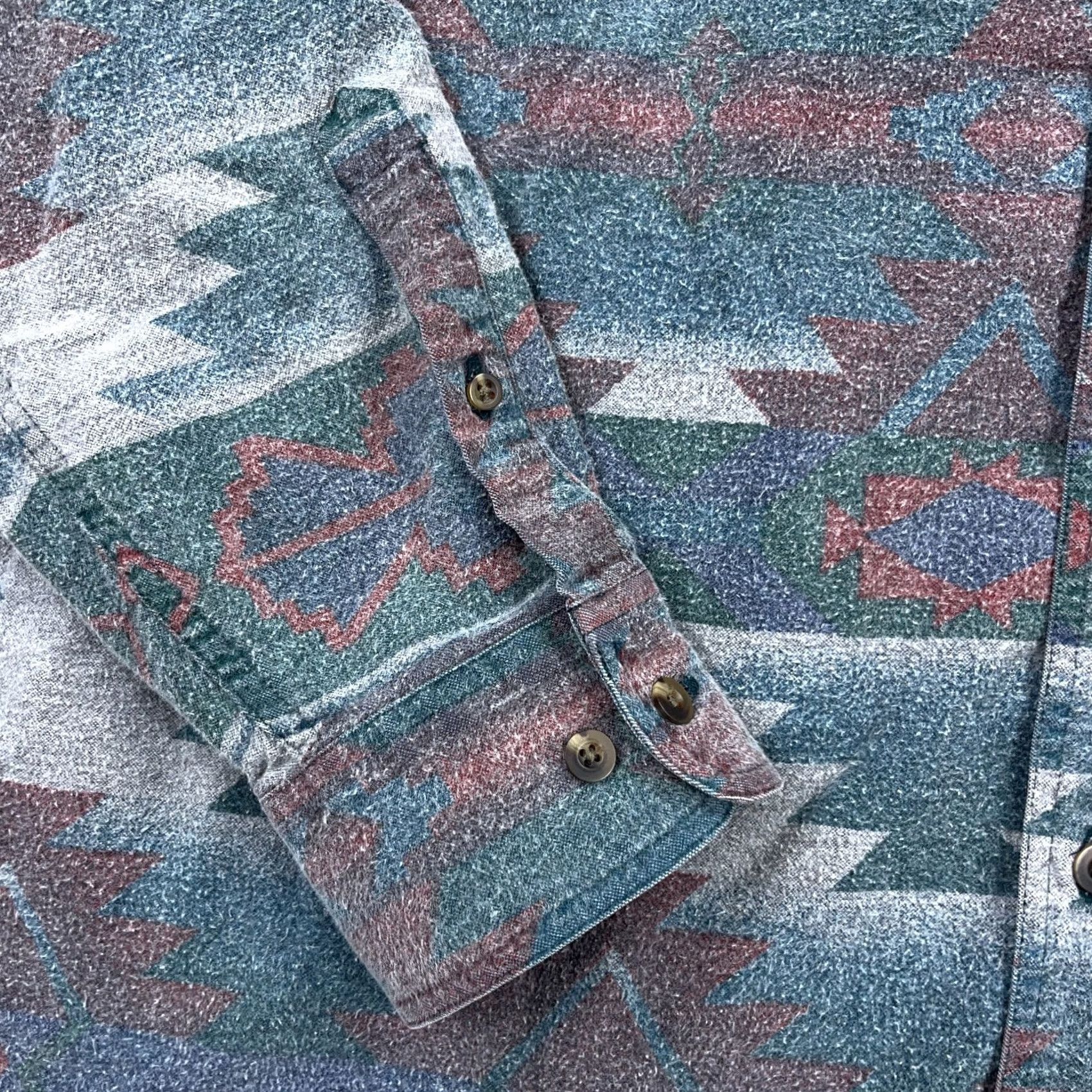 Vintage VINTAGE Cabela's Shirt Men XL Chamois Cloth Aztec Southwestern Button Up Faded Size US XL / EU 56 / 4 - 5 Thumbnail