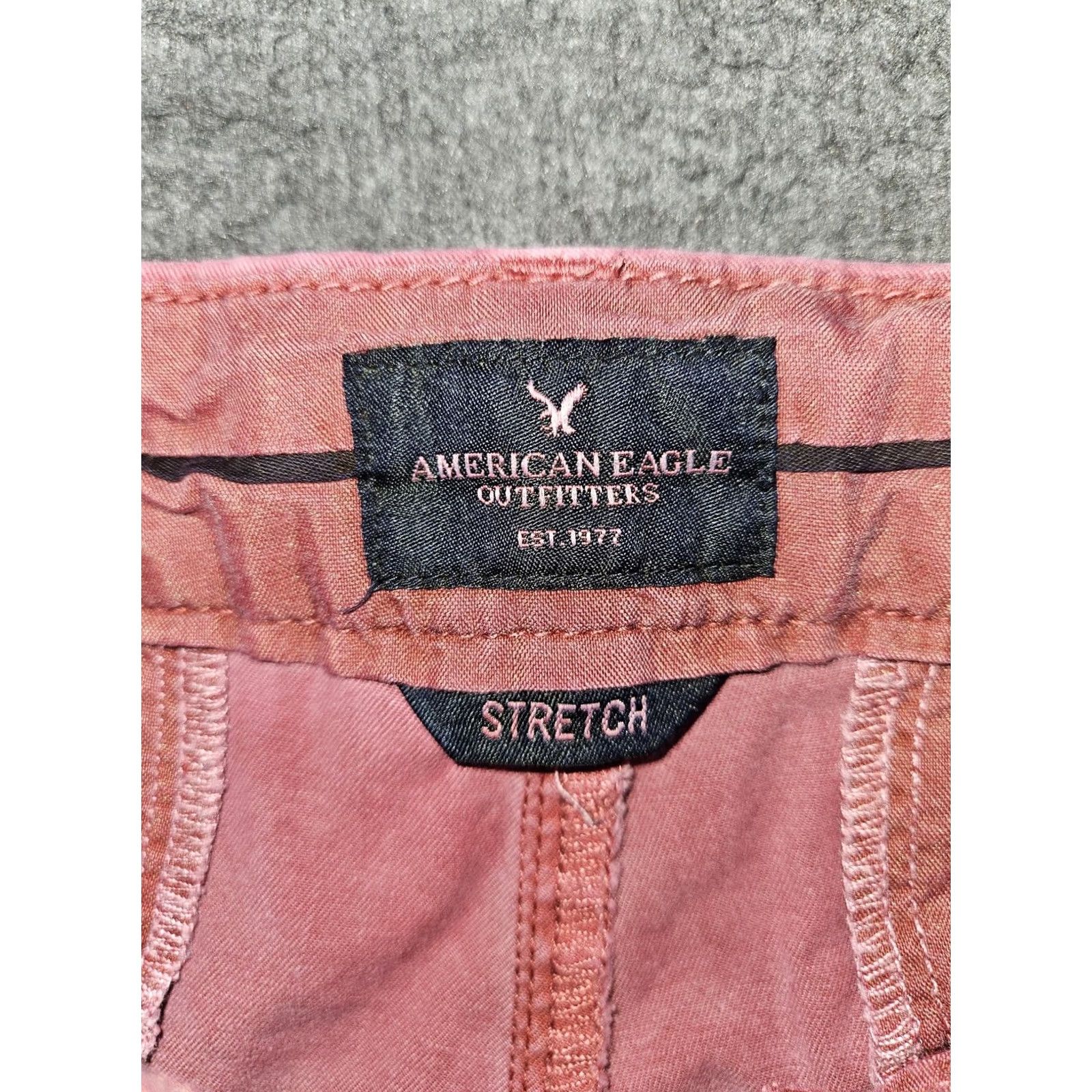 American Eagle Outfitters American Eagle Outfitters Chino Shorts Womens 8 Pink Midi Stretch Twill Size 30" / US 8 / IT 44 - 2 Thumbnail