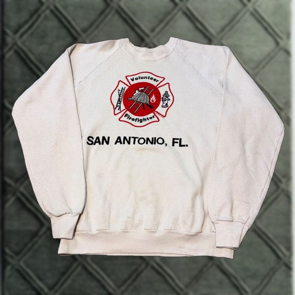Vintage VINTAGE 1991 San Antonio Florida Volunteer Fire Department Crewneck Sweatshirt L Men White Pullover Sweatshirt Size US L / EU 52-54 / 3 - 1 Thumbnail