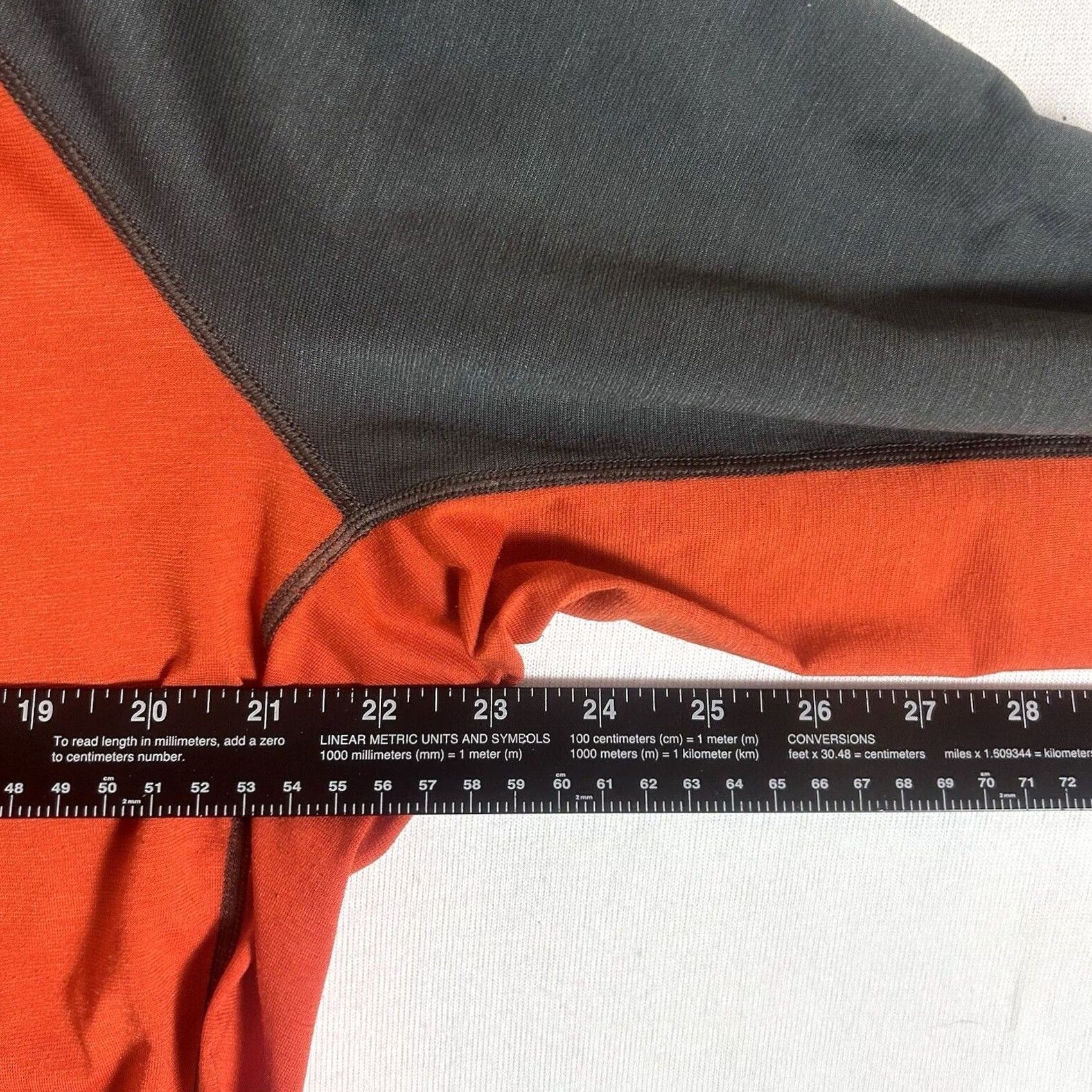 Vintage REI Compression Base Layer Shirt Mens XL Long Sleeve Mock Neck Pullover USA Army Orange Solid Athletic Knit Running Hiking Gym & Training Size US XL / EU 56 / 4 - 7 Thumbnail