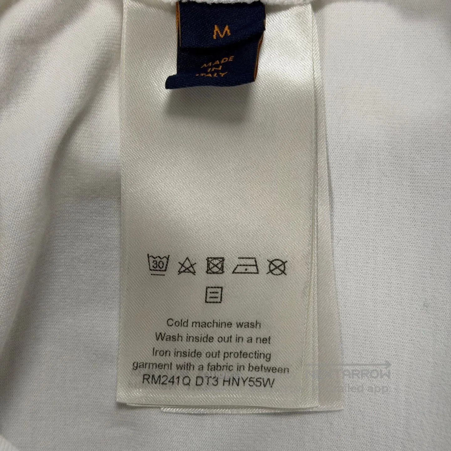Louis Vuitton LV White Embossed Logo T-Shirt. Size US M / EU 48-50 / 2 - 4 Thumbnail