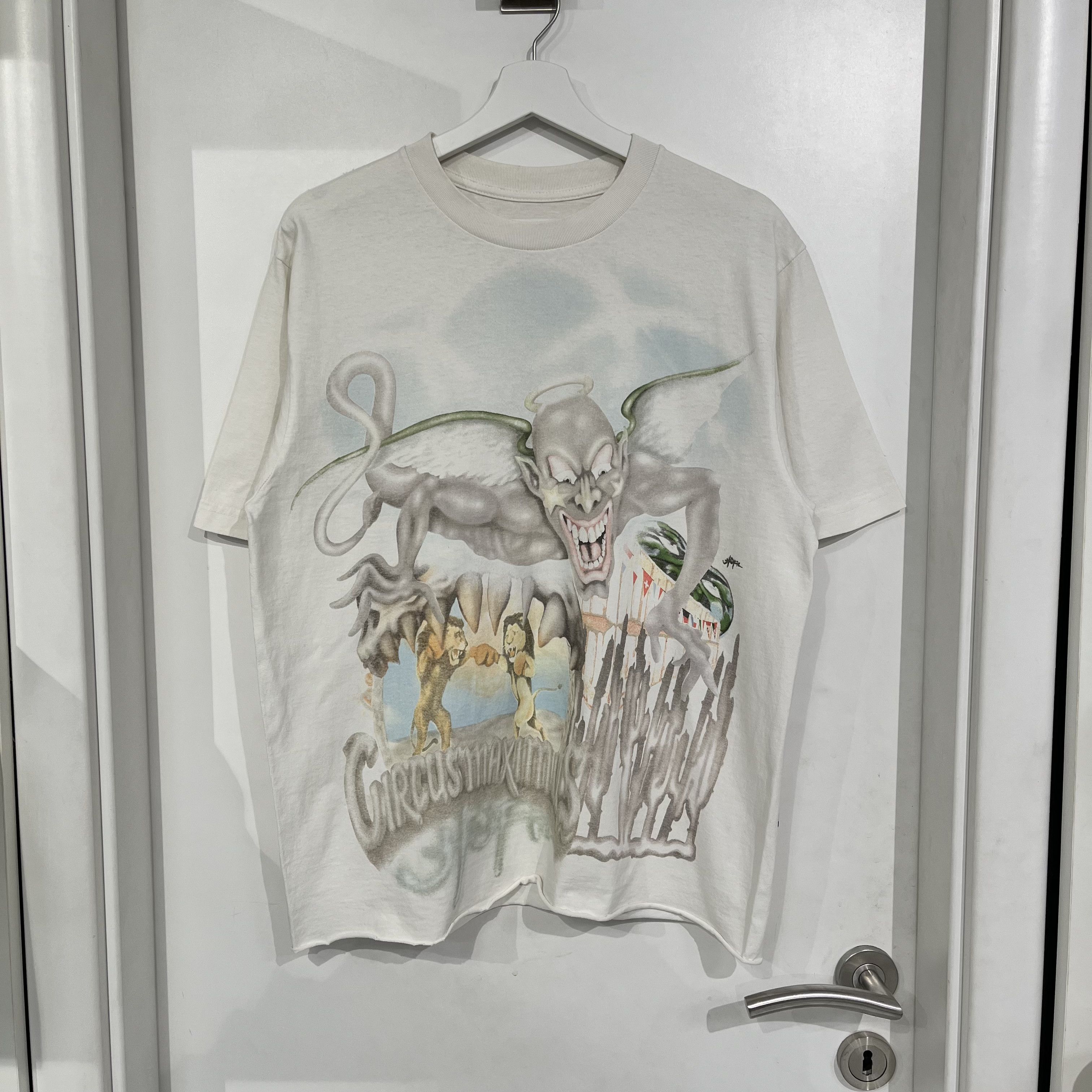 Travis Scott Travis Scott Utopia Euro Tour Tee Size US M / EU 48-50 / 2 - 1 Thumbnail