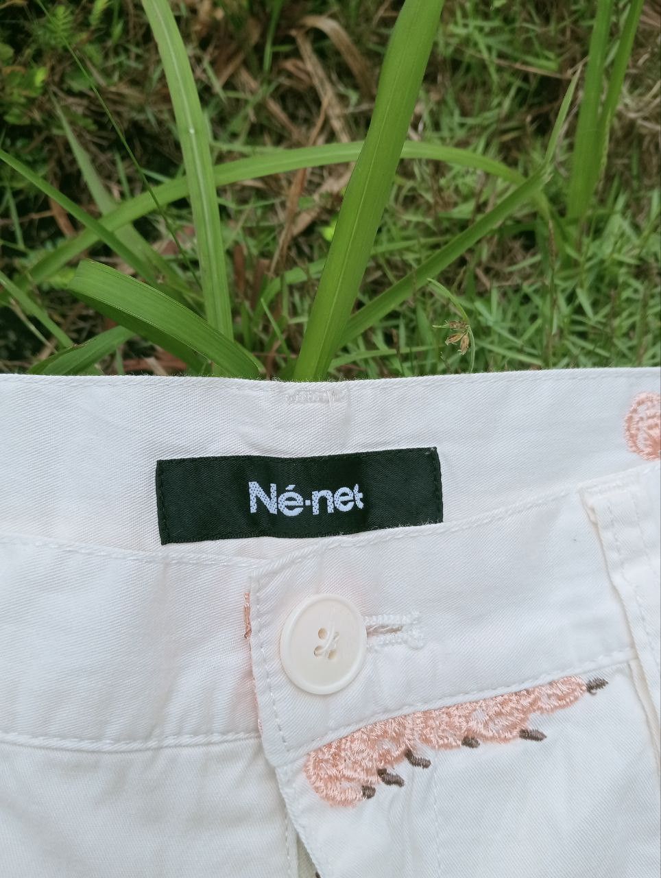 Issey Miyake VINTAGE NE-NET ISSEY MIYAKE EMBROIDERY PANTS Size US 31 - 6 Thumbnail