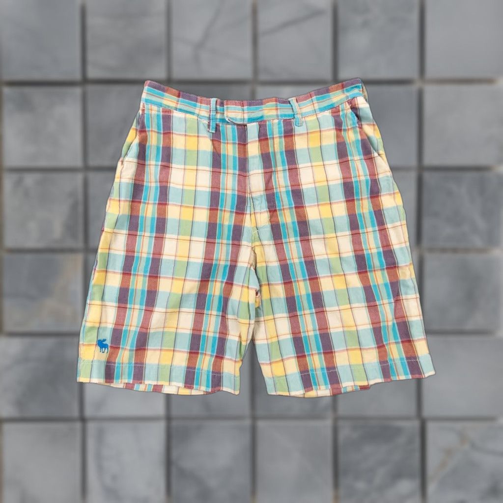 Abercrombie & Fitch VINTAGE Abercrombie & Fitch Chino Shorts Adult 33 Blue Plaid Flat Front Casual Outdoor Mens Size US 33 - 1 Thumbnail