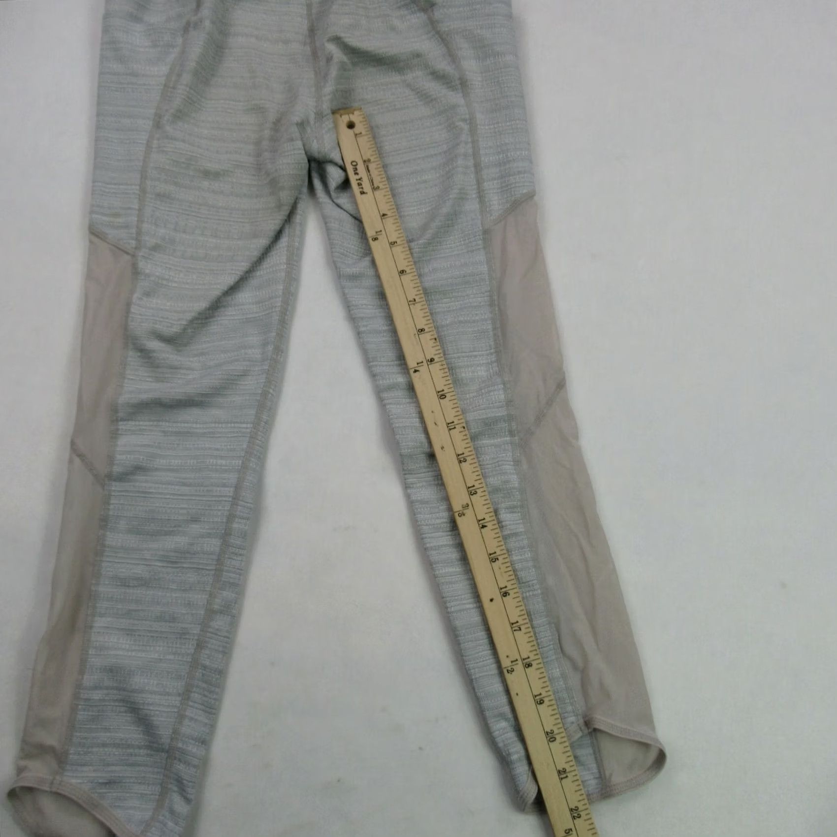 Athleta Athleta Leggings Womens Small Casual Yoga Workout Waist 24" Inseam 22" Adult S Gray Knit Nylon Spandex Size 28" / US 6 / IT 42 - 5 Thumbnail