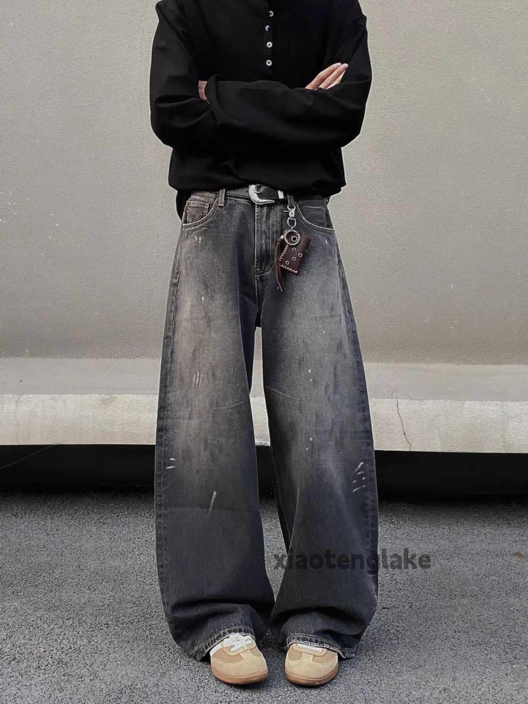 Jean Unisex washed faded loose baggy stain paint jeans Size US 32 / EU 48 - 4 Thumbnail