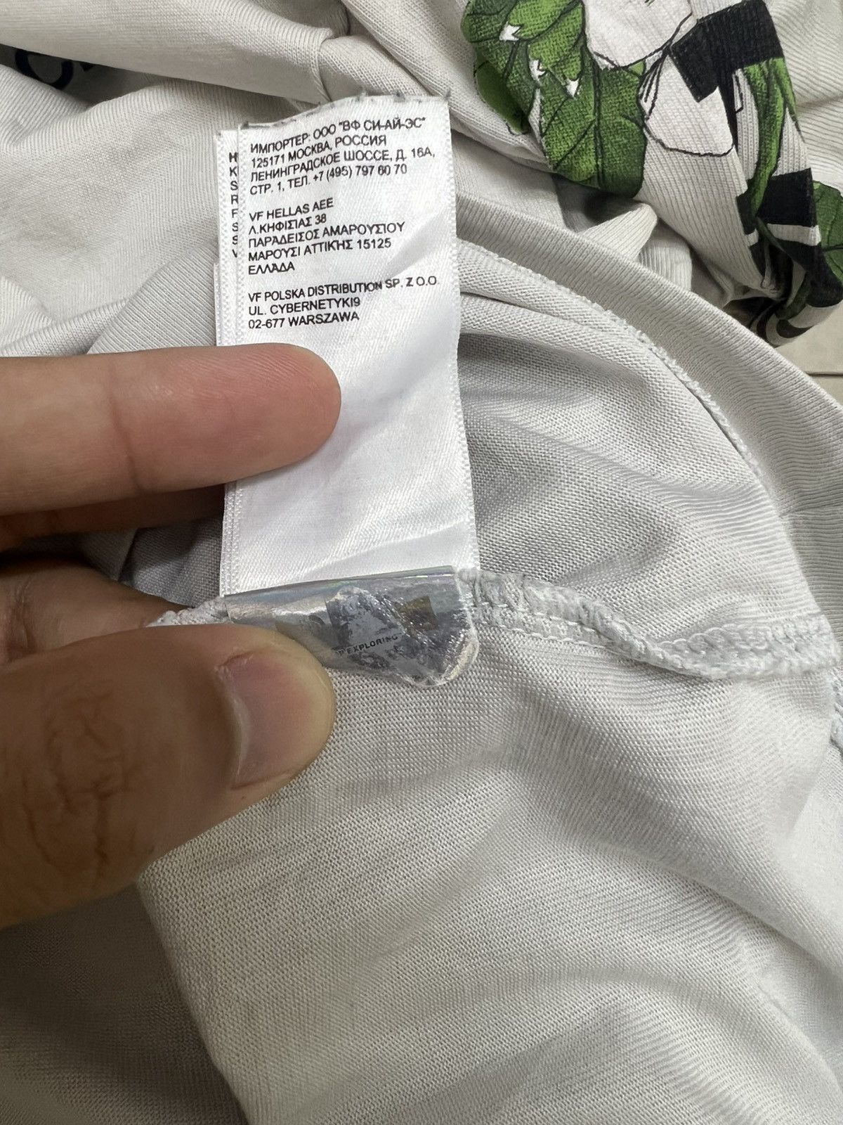 The North Face THE NORTH FACE THRASHED PAINTED FLORA LONG SLEEVE TE Size S / US 4 / IT 40 - 8 Thumbnail