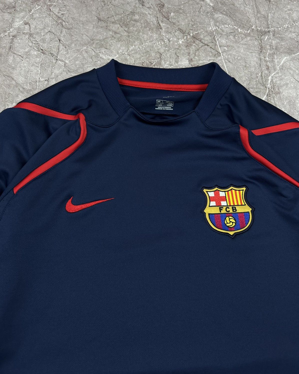 Nike Vintage 90s F. C. Barcelona Nike Soccer Sweatshirt Rare Y2K Size US XL / EU 56 / 4 - 4 Thumbnail