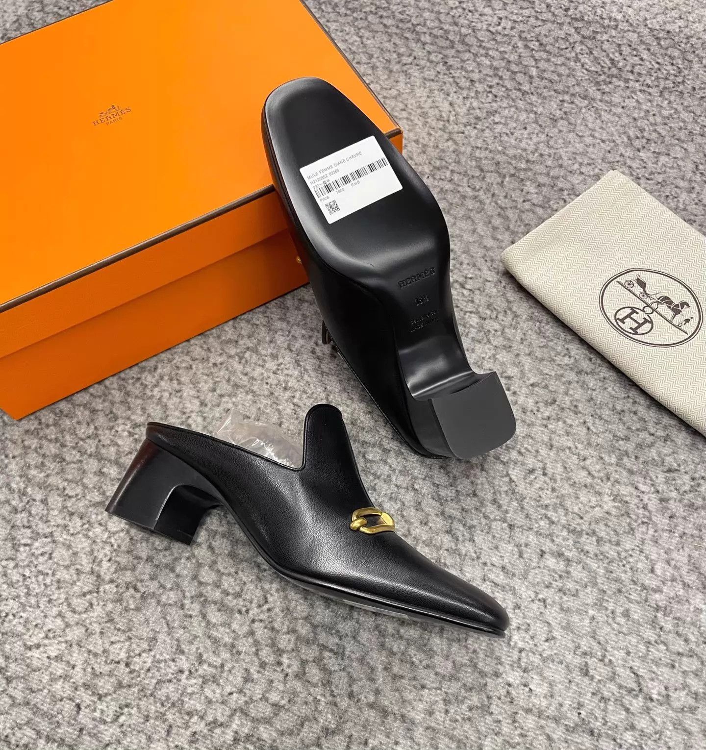 Hermes Hermes Pigalle Heels with Box Size 36.5 Size US 6 / IT 36 - 6 Thumbnail