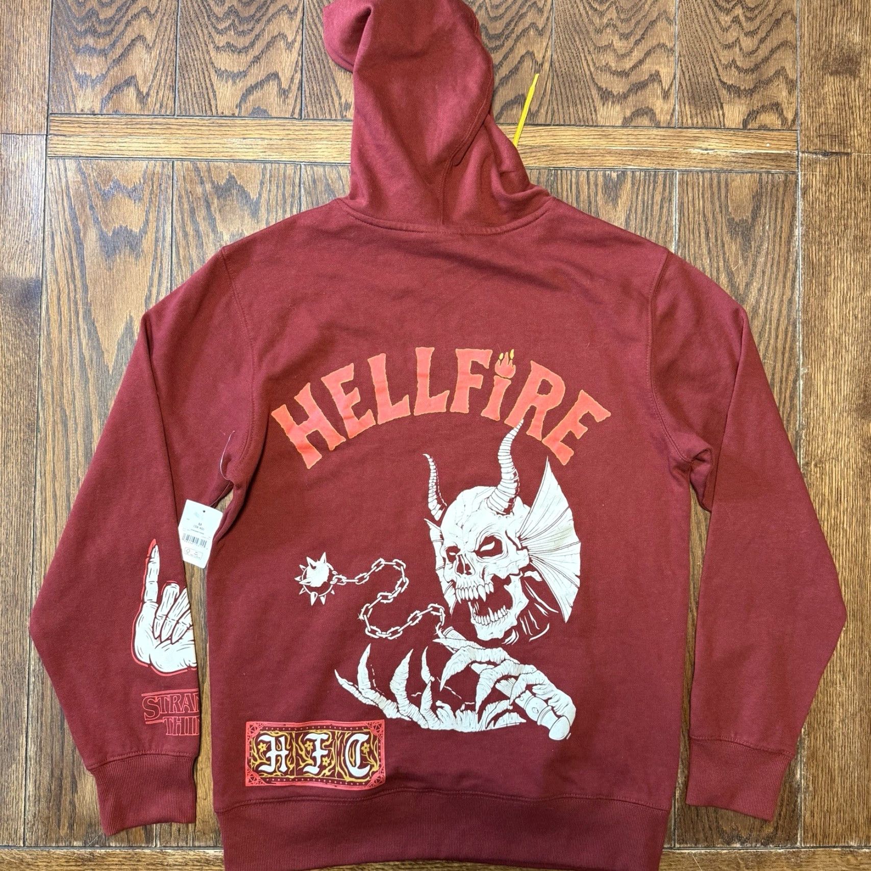 Vintage Stranger Things Hoodie Pullover Red Medium Graphic Print Hooded Unisex Adults Christmas Halloween Horror Retro Comic Gothic USA 90s Theme Size US M / EU 48-50 / 2 - 4 Thumbnail