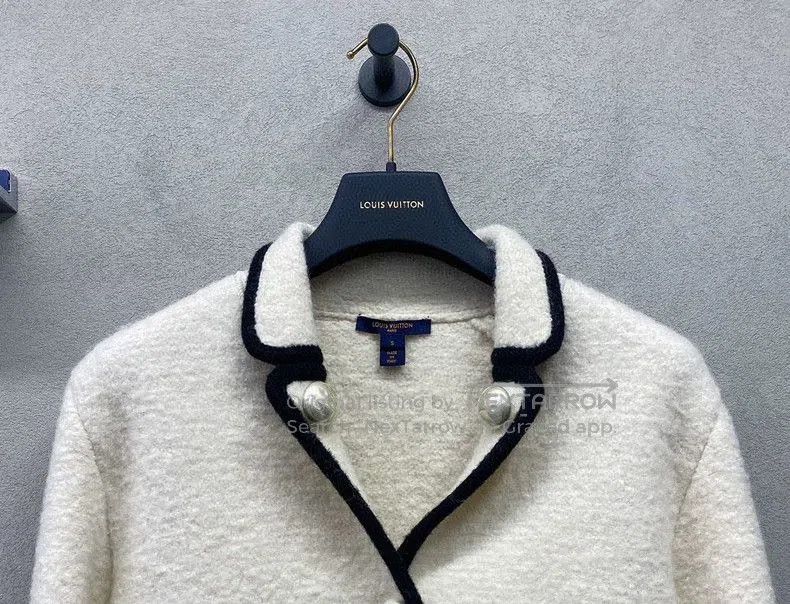 Louis Vuitton Louis Vuitton White Pearl Button Jacket. Size US S / EU 44-46 / 1 - 5 Thumbnail