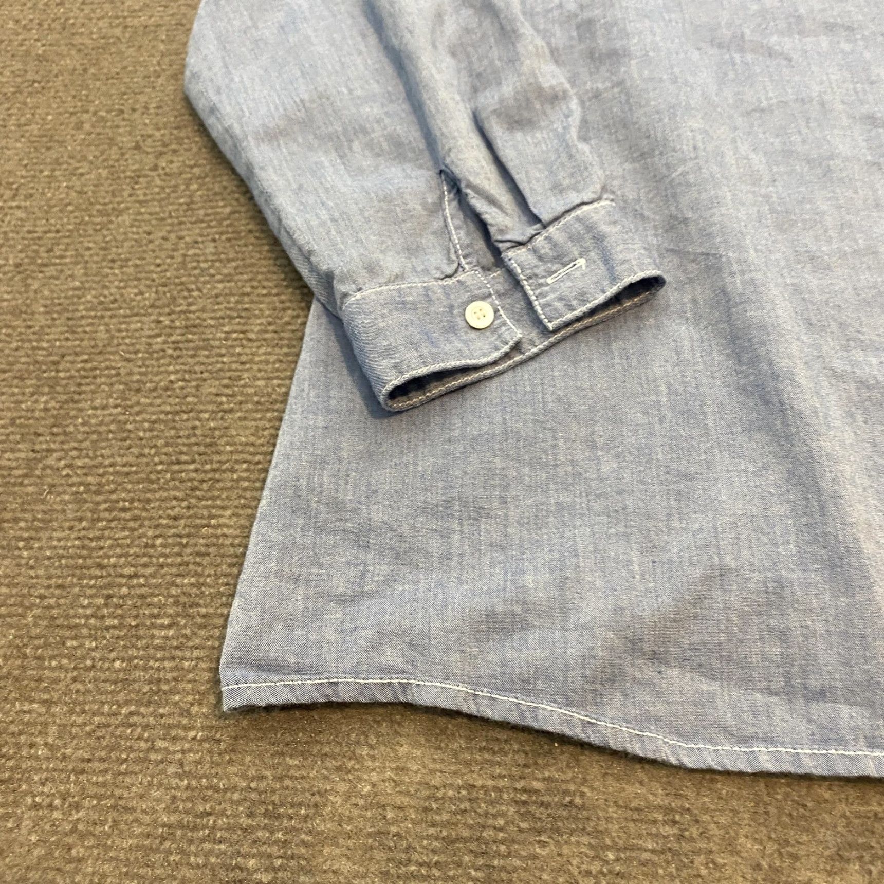J.McLaughlin J.McLaughlin Shirt Womens Large Blue Chambray Button-Down Long Sleeve Raglan Size L / US 10 / IT 46 - 3 Thumbnail